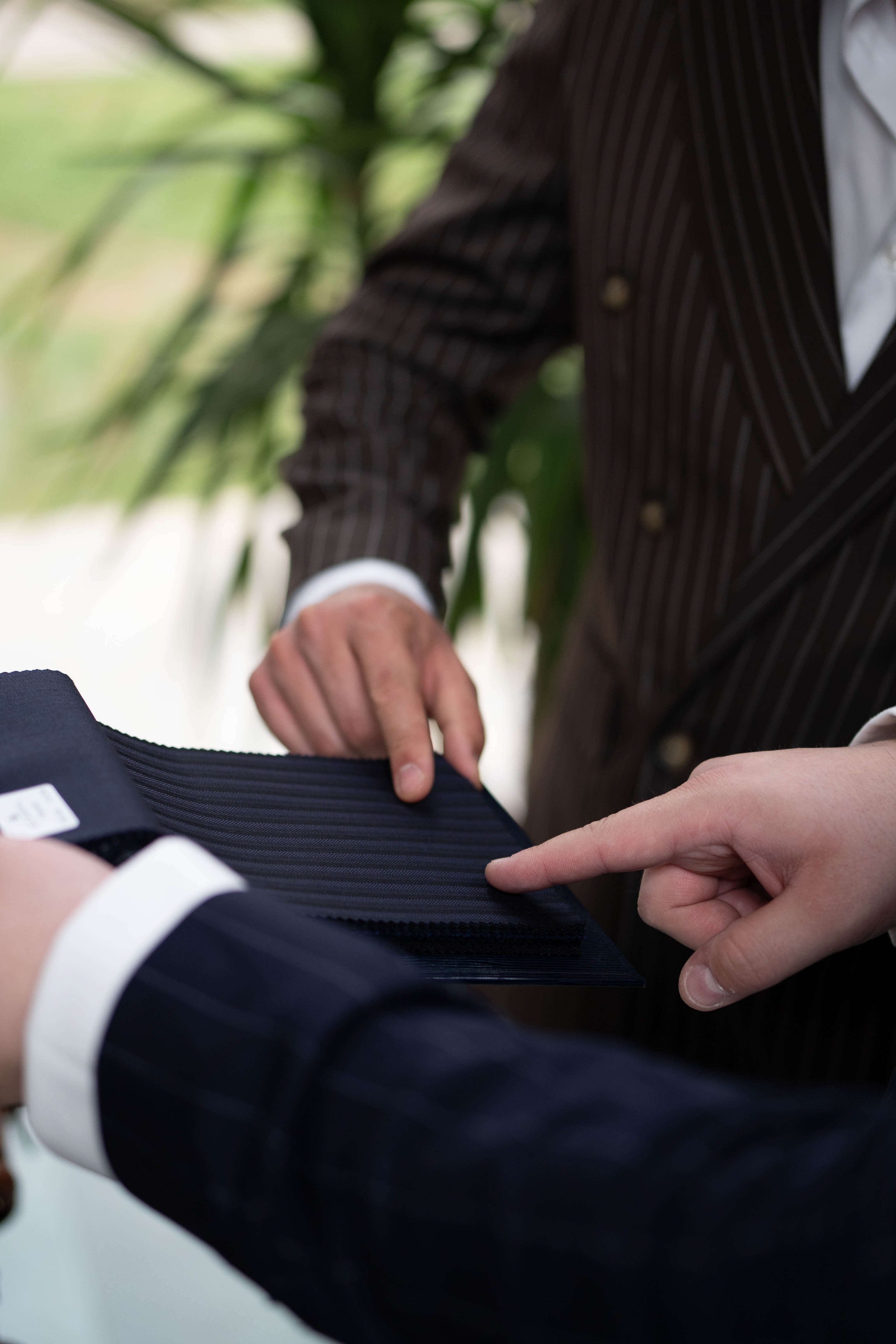Probleme frecvente la costumele ready-to-wear și cum le rezolvă Couture for Gentlemen