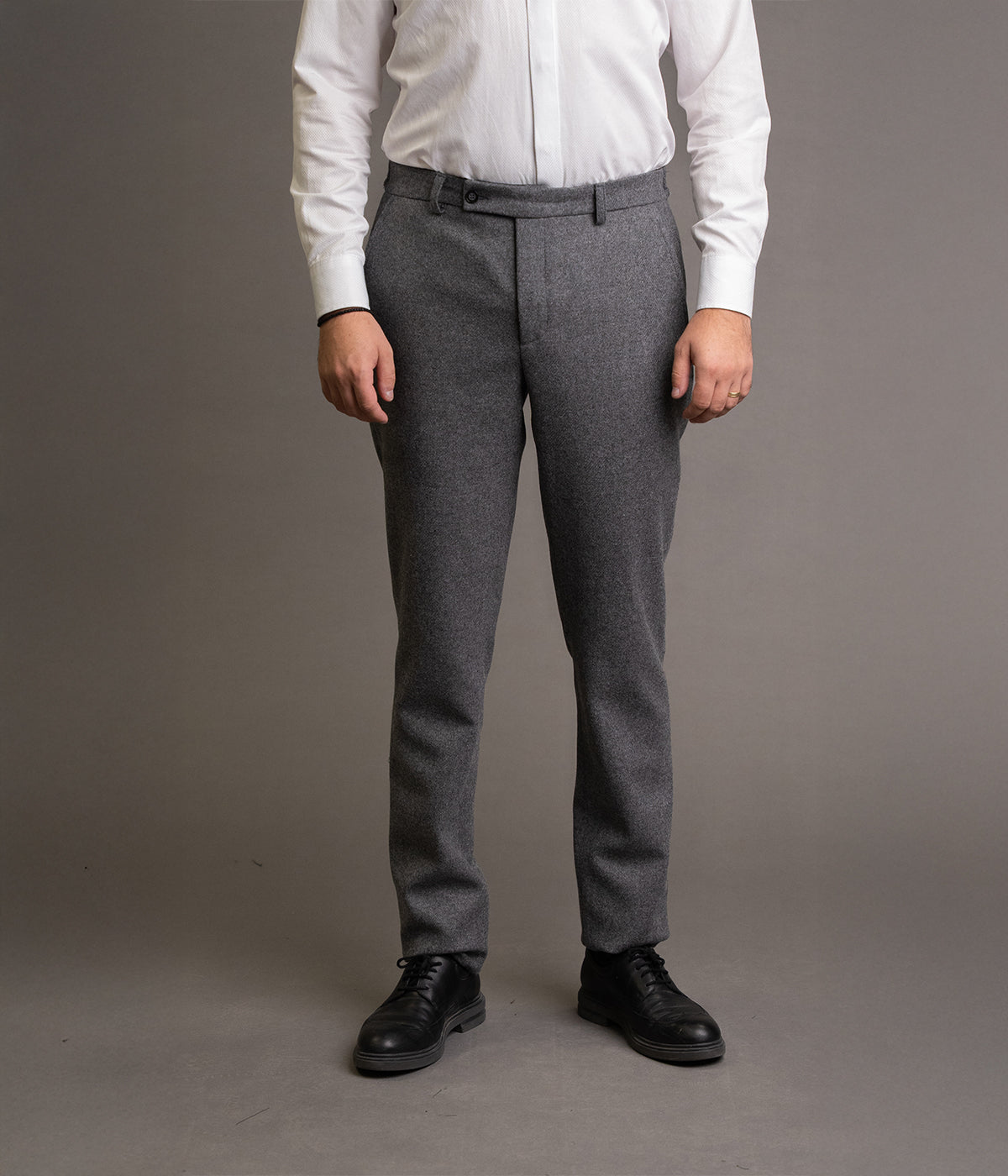 Pantaloni barbati gri flannel