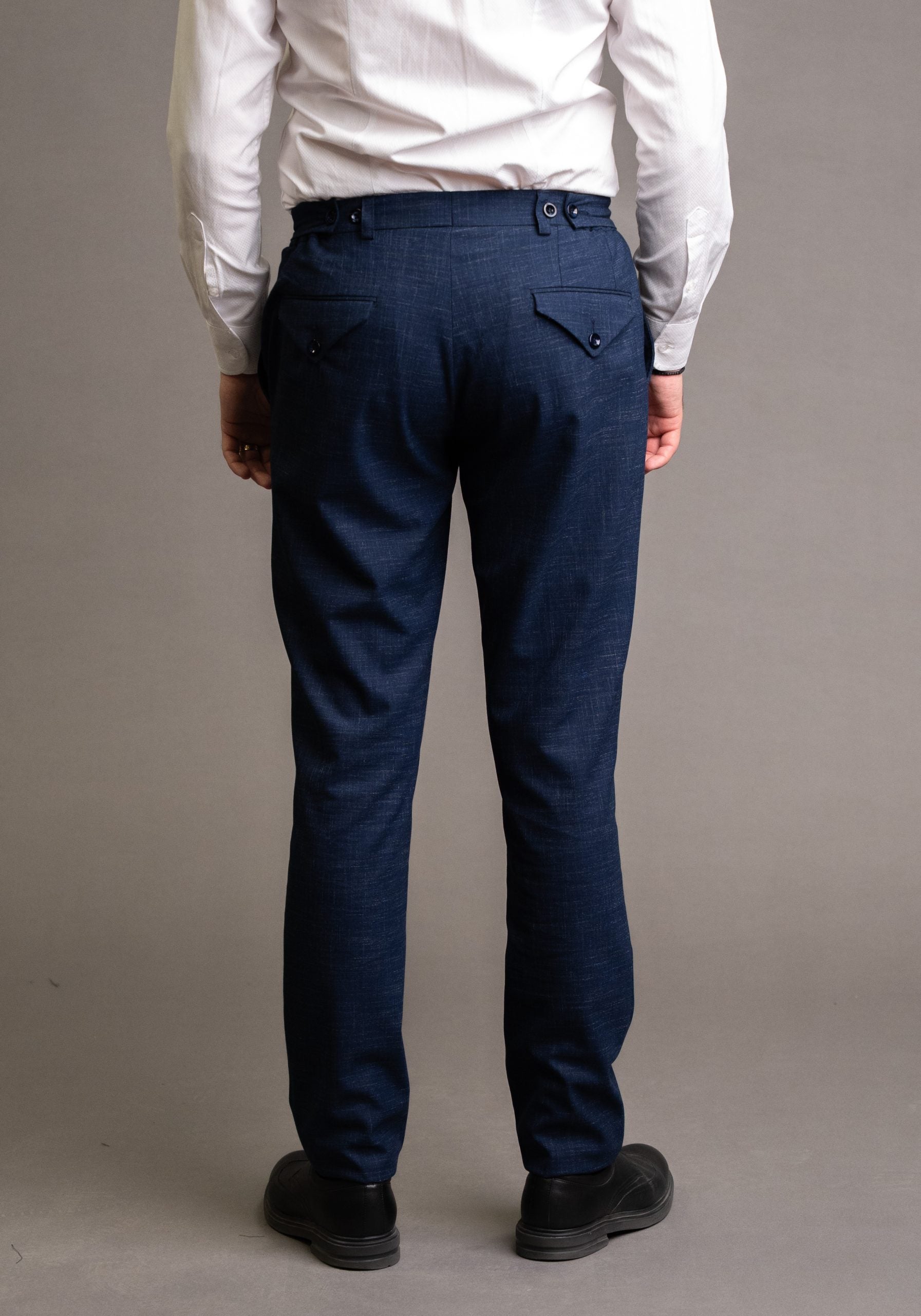 Pantaloni bleumarin cu texturi semi formali