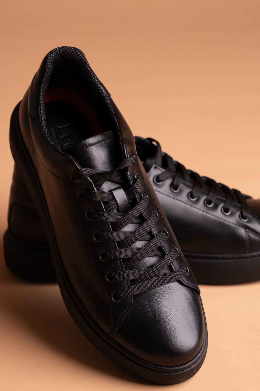 (product) Pantofi Sport Sneakersi Bărbați Negru Cfgp881N