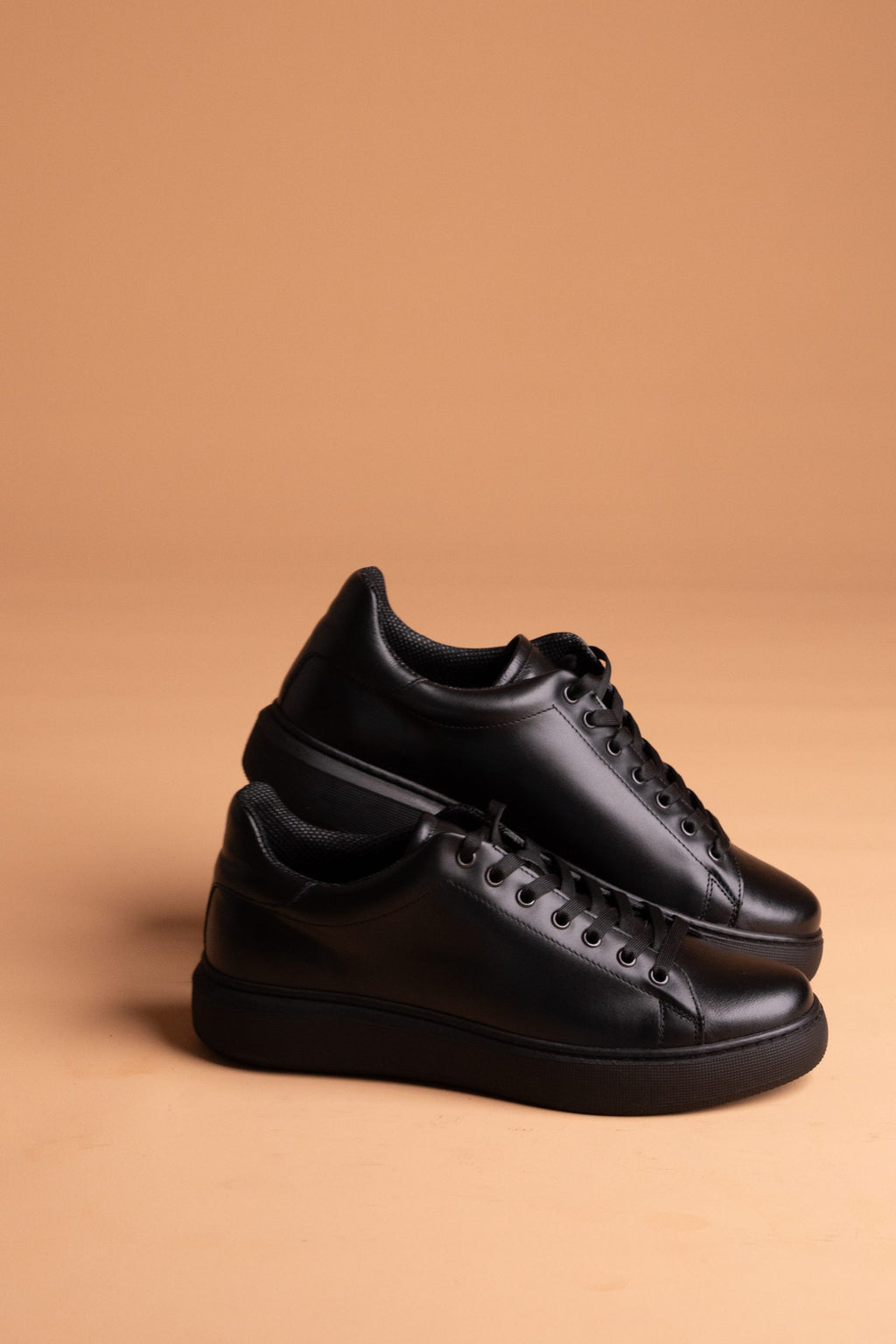 (product) Pantofi Sport Sneakersi Bărbați Negru Cfgp881N