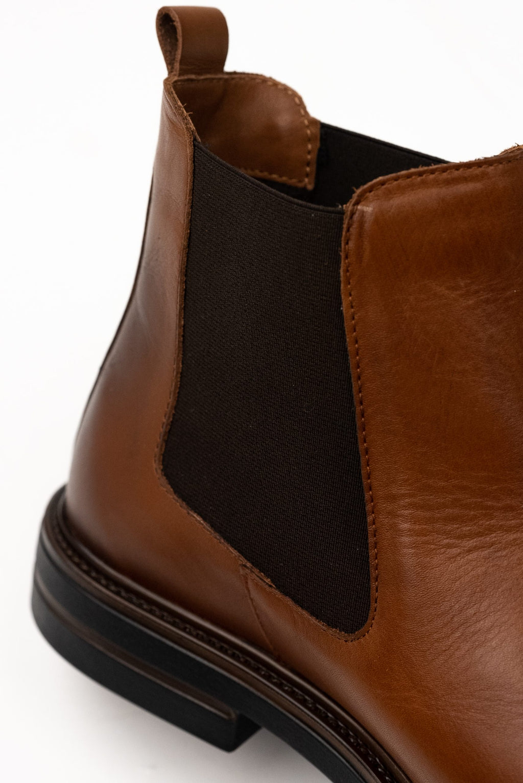 (product) Ghete Bărbați Model Chelsea Cognac Box Cfgg501cb