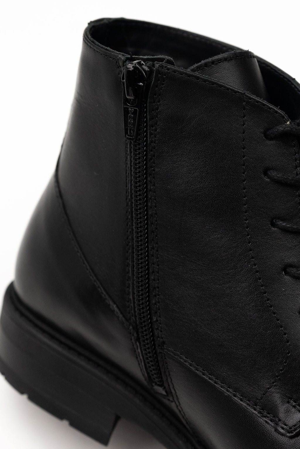 (product) Ghete Bărbați Negru Box Cfgg740nb