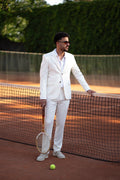 Tinuta barbati semi captusita din in alb ivory