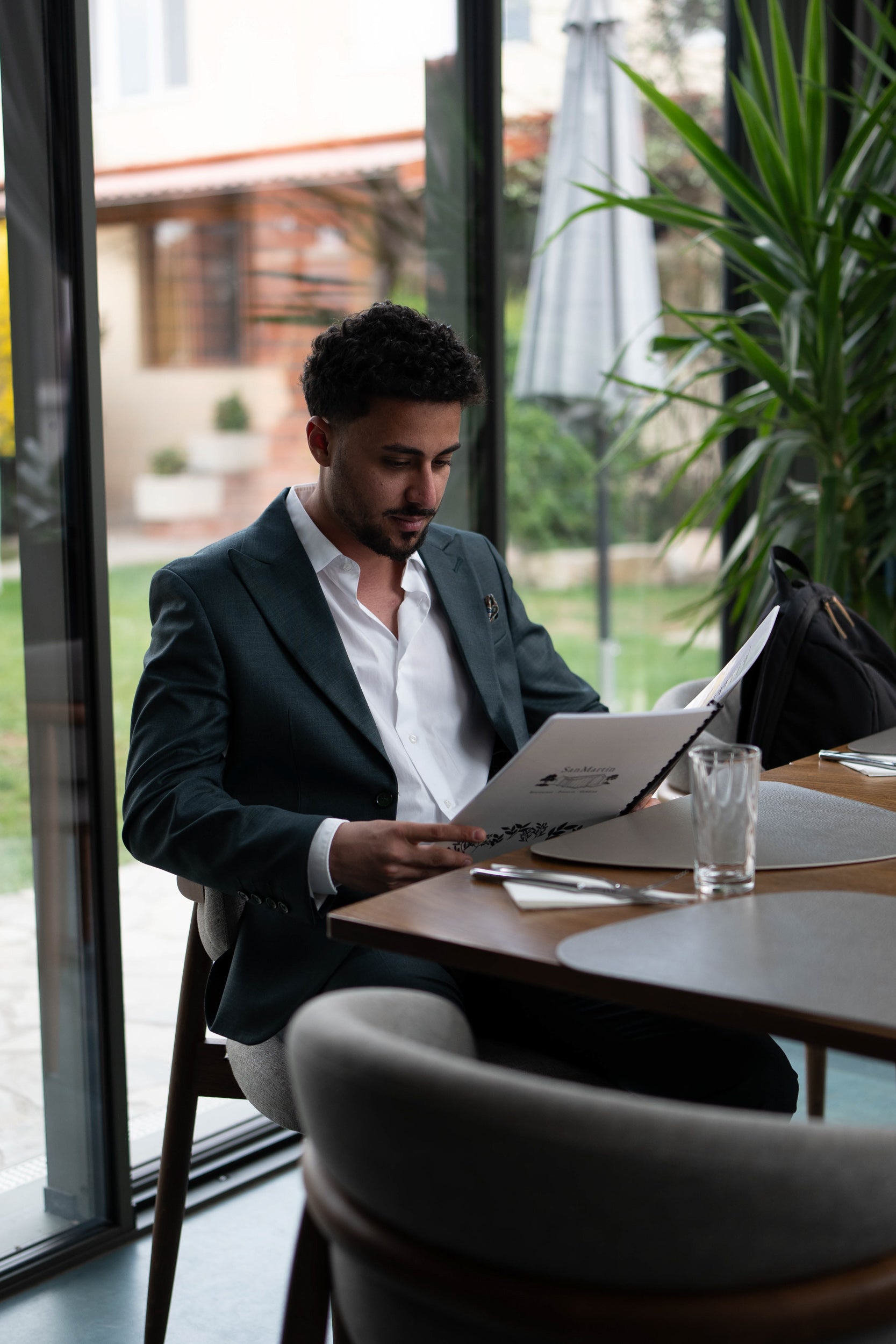 Costum barbati verde inchis