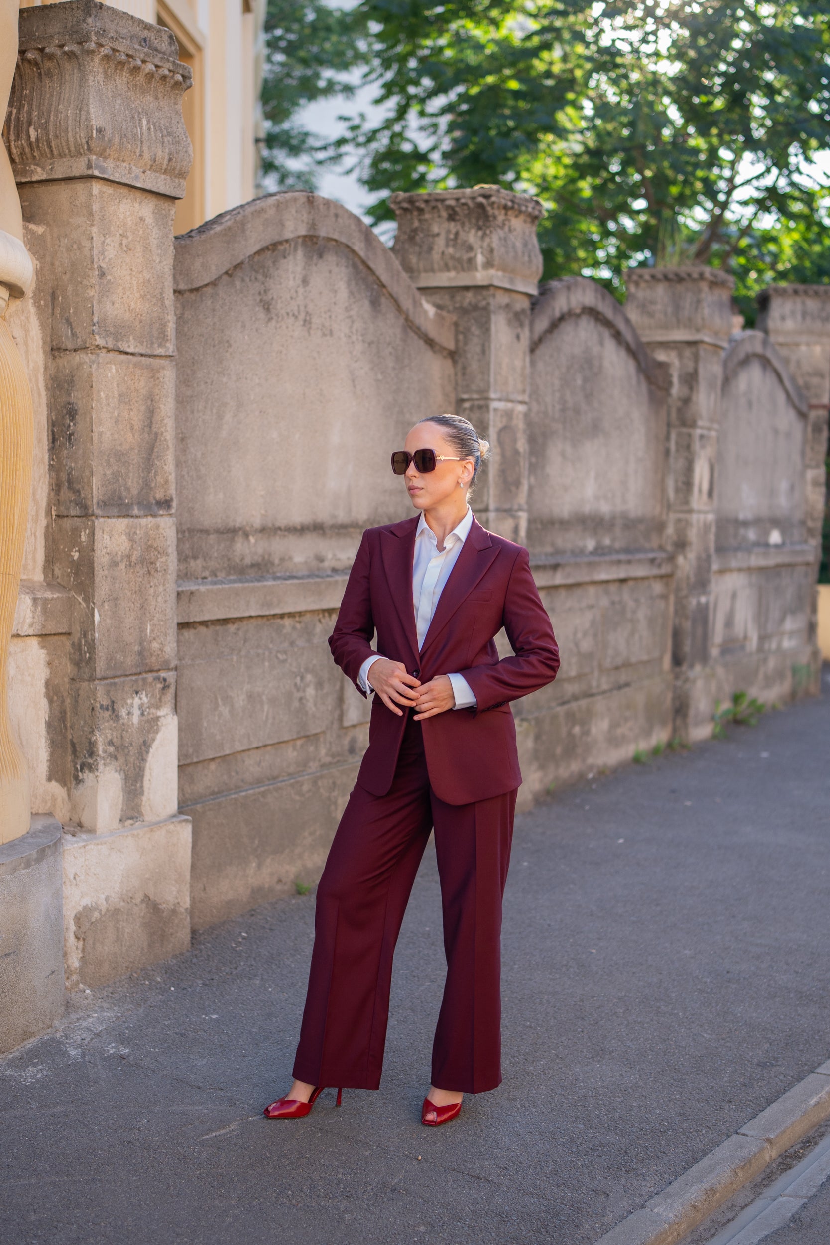 Costum business de femei burgundy