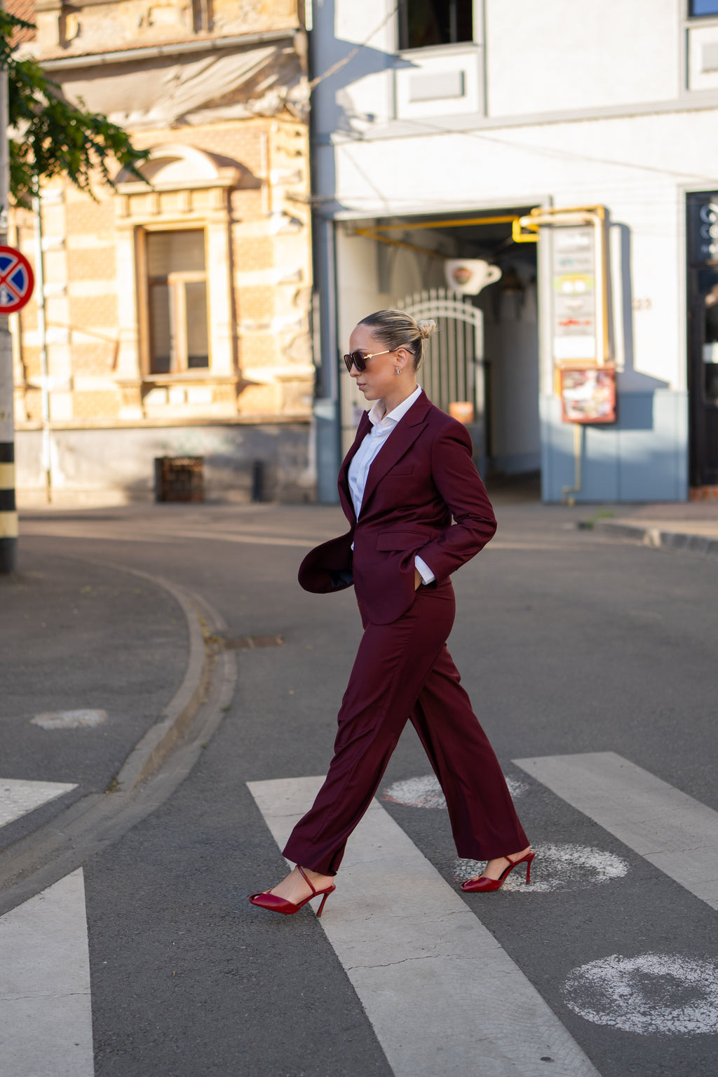 Costum business de femei burgundy
