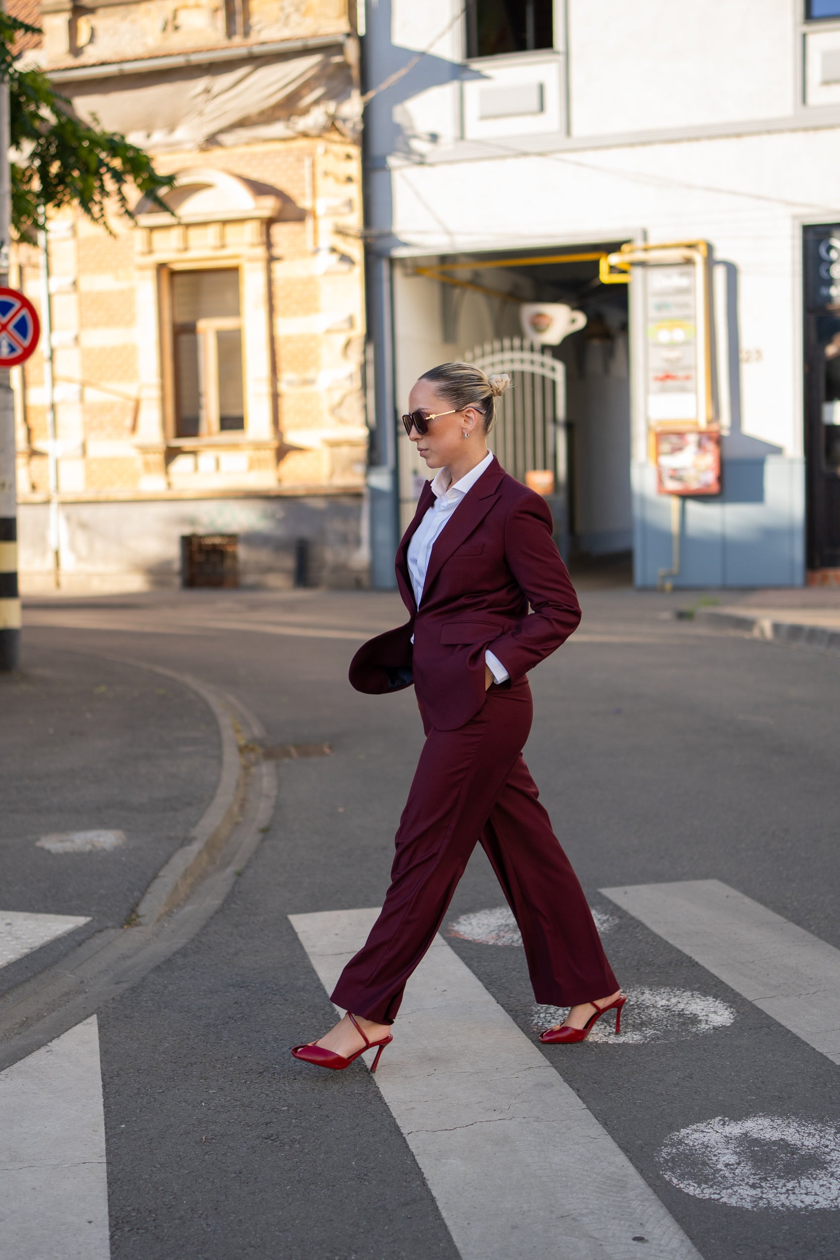 Costum business de femei burgundy