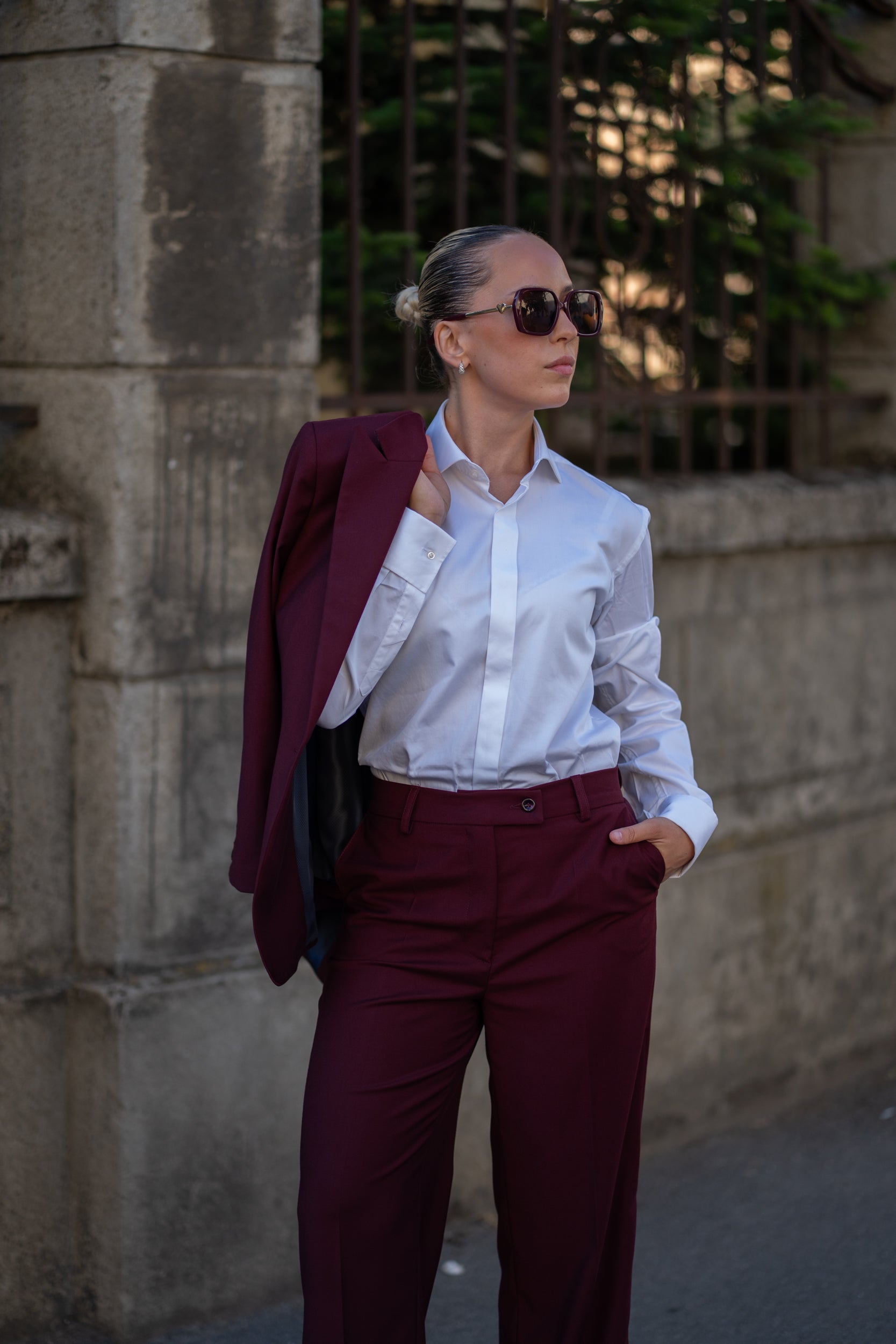 Costum business de femei burgundy