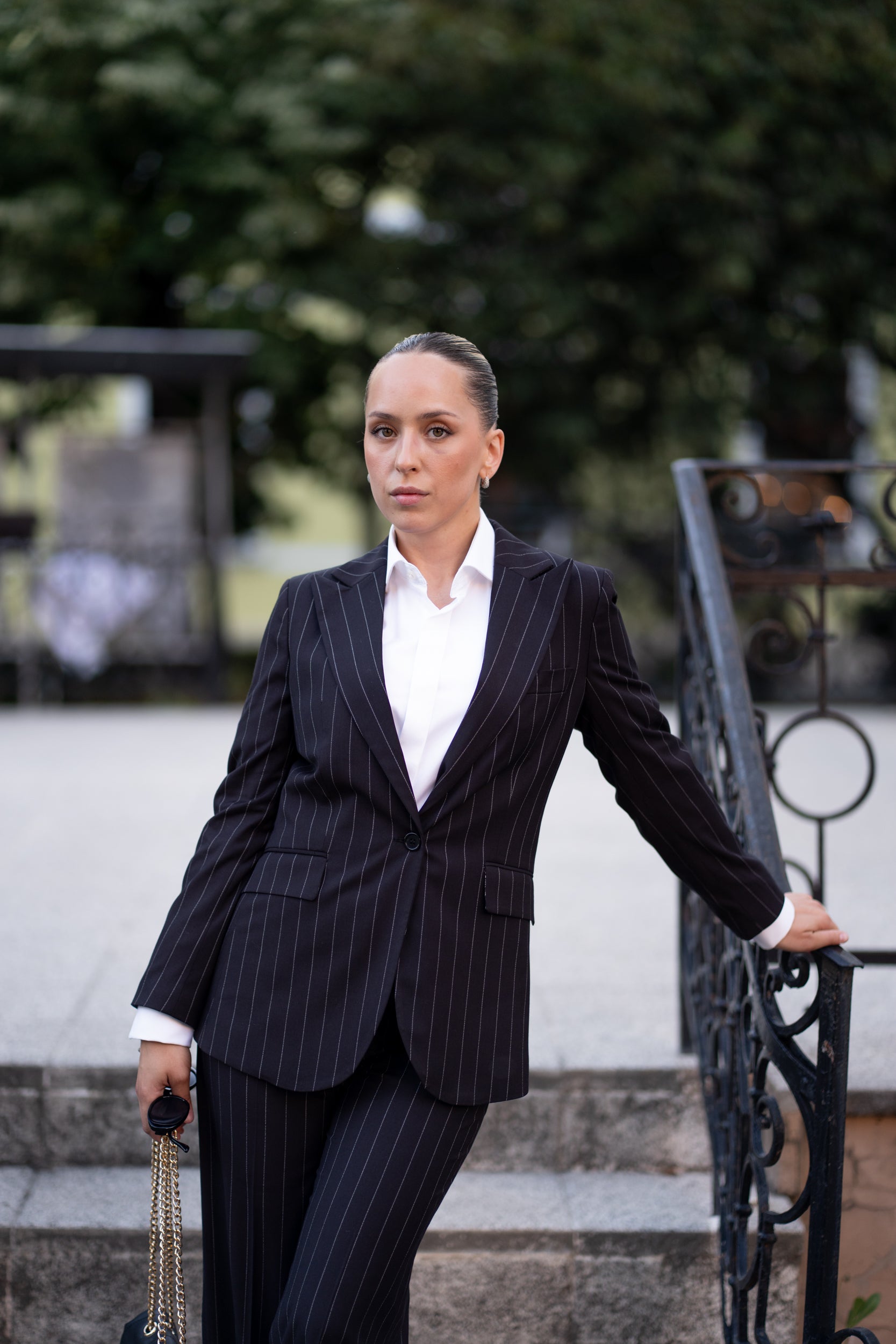 Costum business de femei negru dungi
