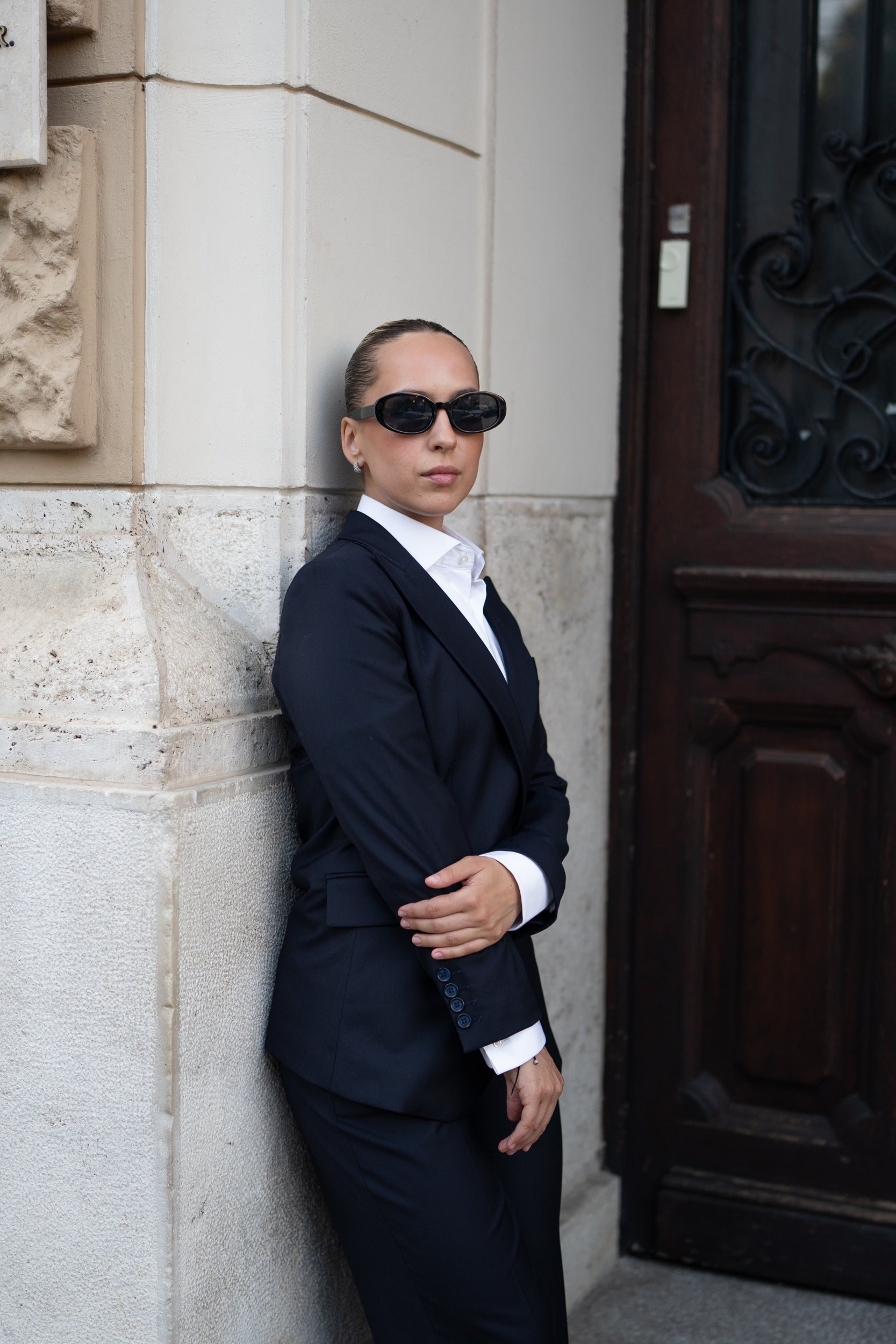 Costum business dama bleumarin