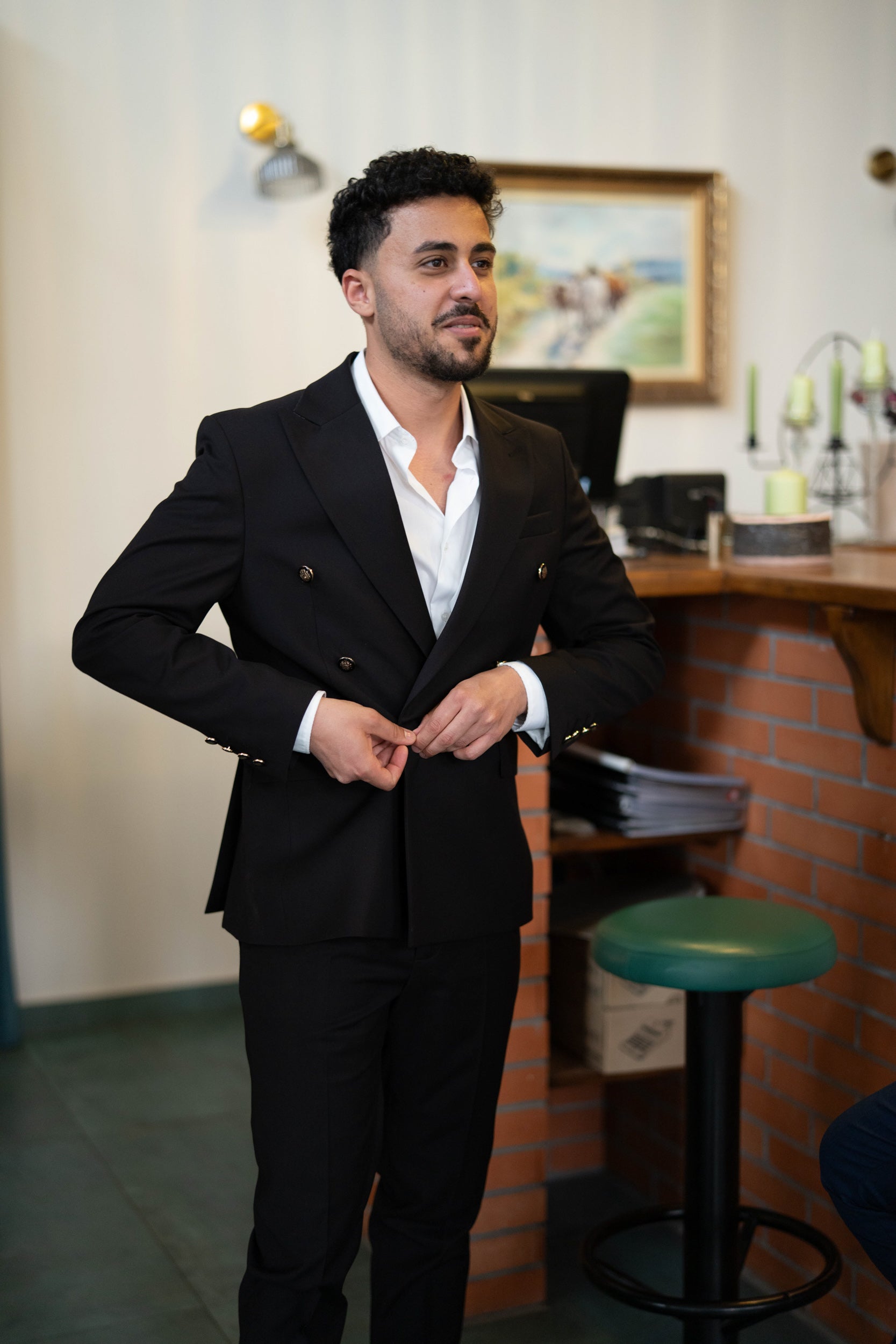 Costum barbati negru doua randuri de nasturi