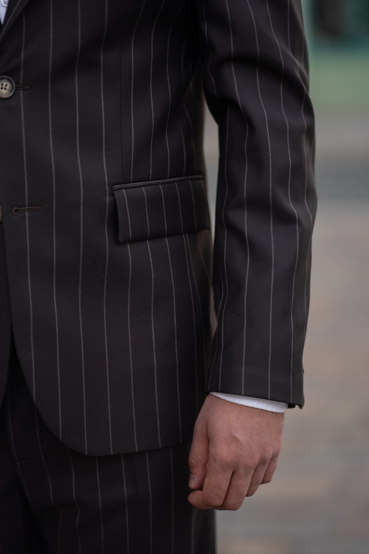 Costum barbati maro in dungi premium 100% lana VBC
