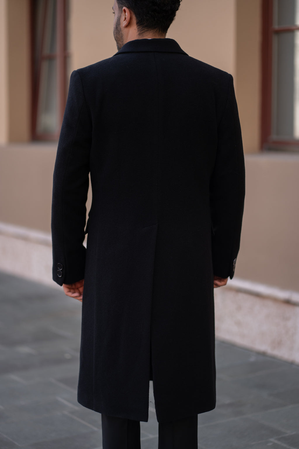 Palton lung negru pentru barbati, doua randuri de nasturi
