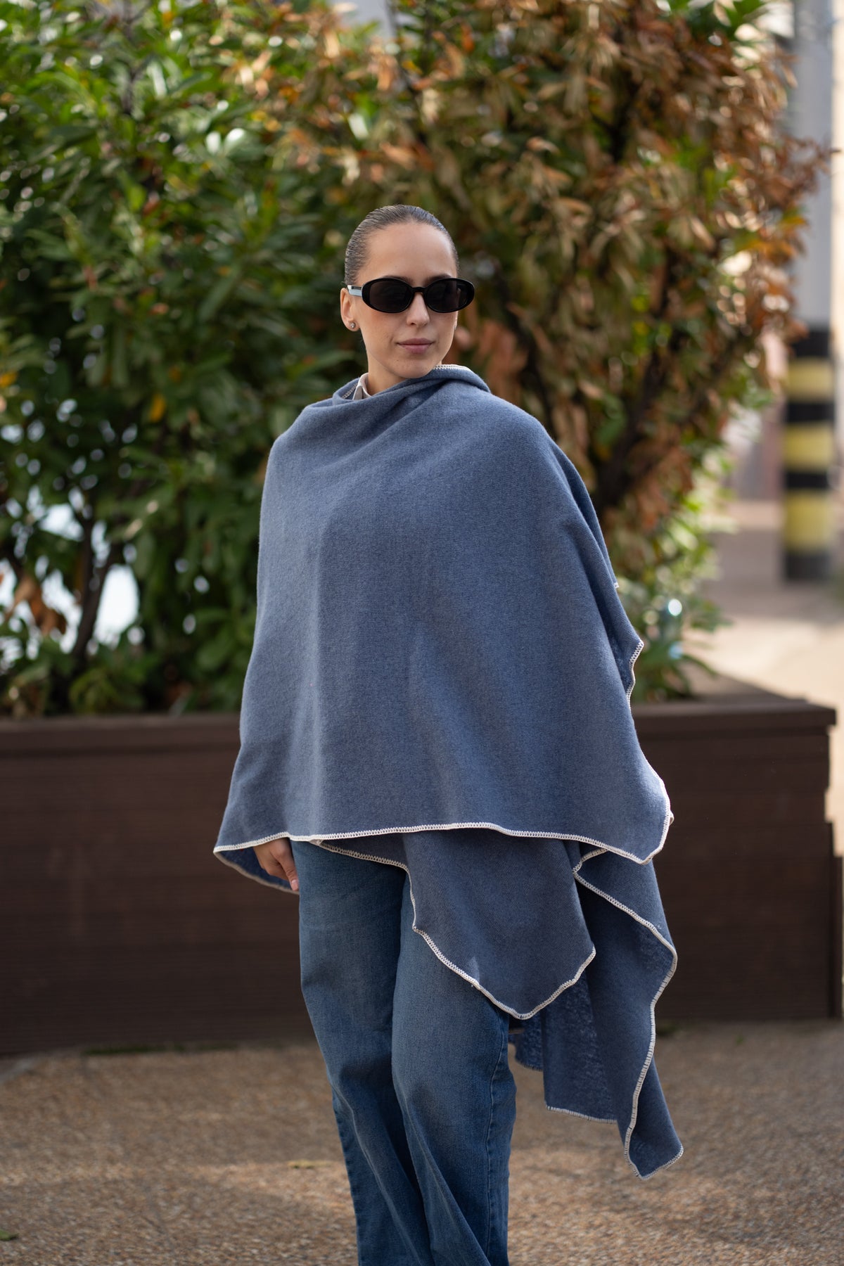 Poncho pentru dama din 100% lana, albastru petrol