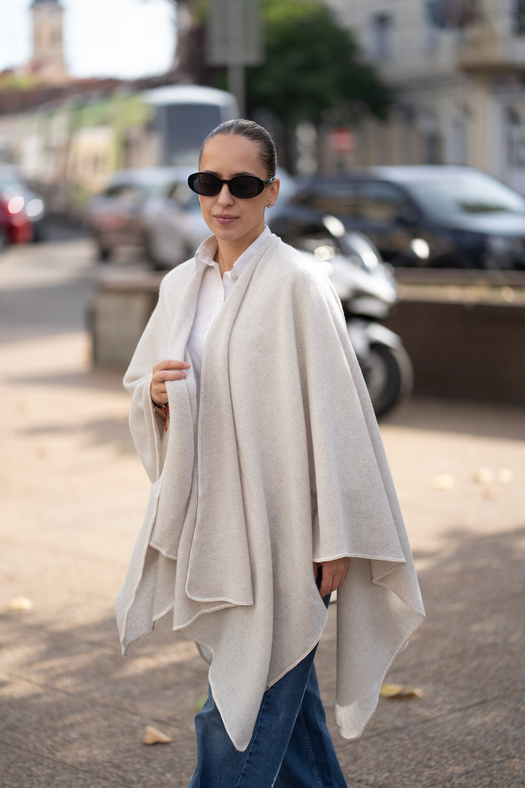 Poncho pentru dama din 100% lana, bej deschis