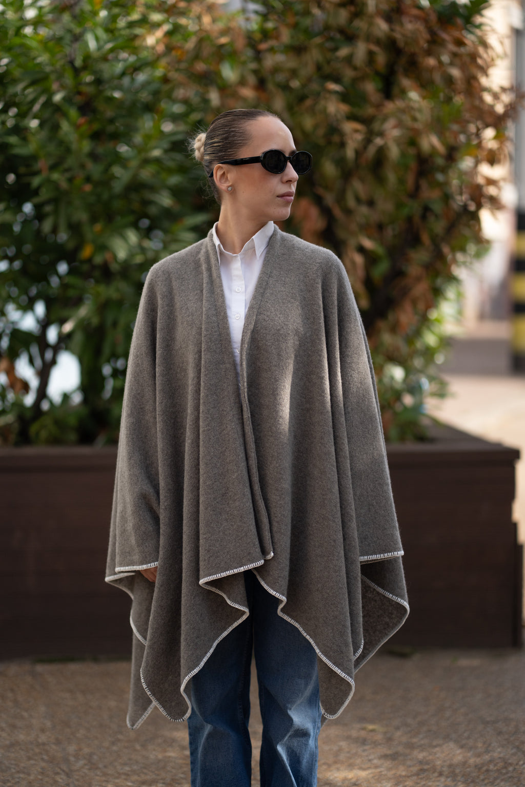 Poncho pentru dama din 100% lana, bej inchis