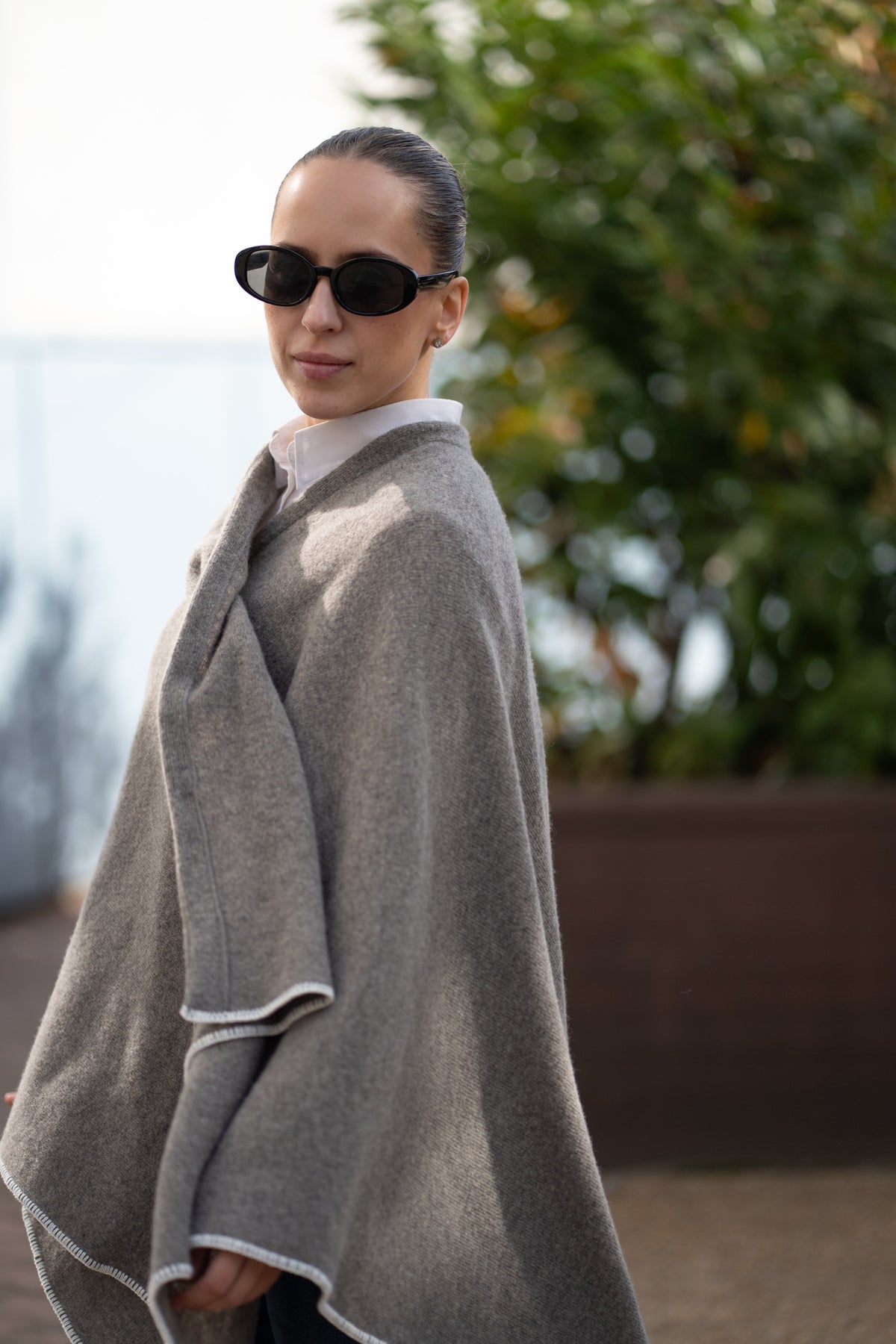 Poncho pentru dama din 100% lana, bej inchis