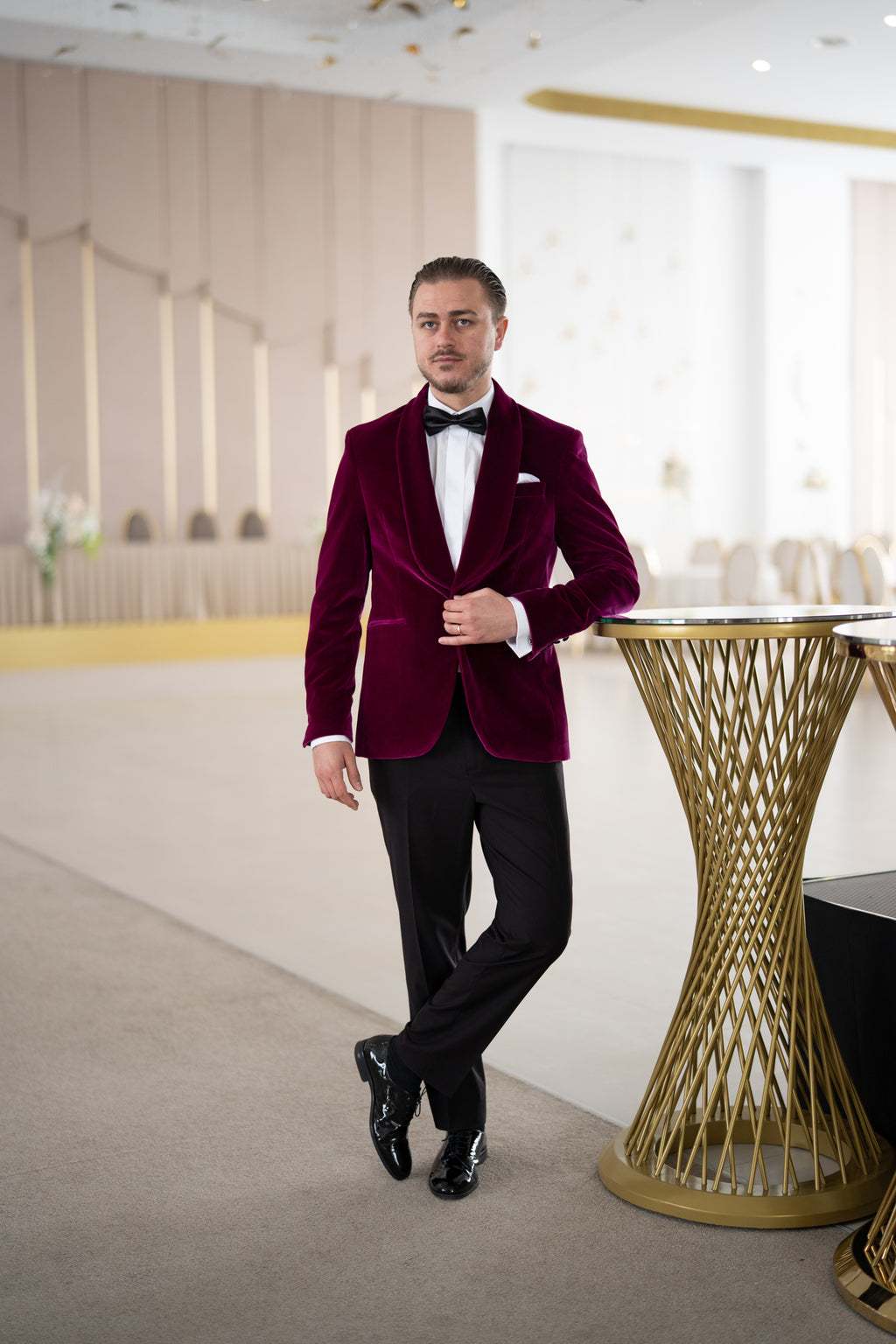 Costum ceremonie catifea purple regal rever sal