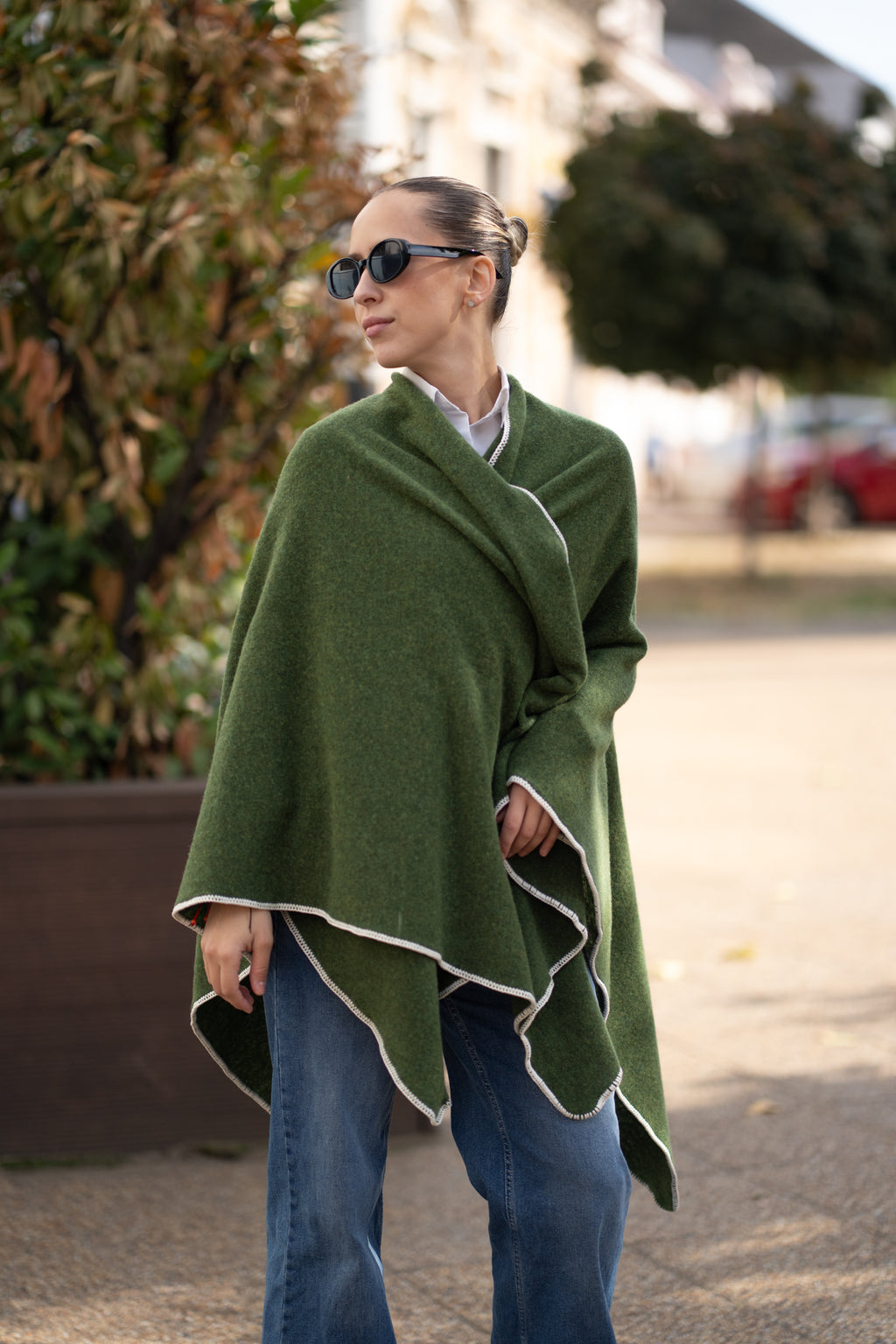 Poncho pentru dama din 100% lana, verde padure