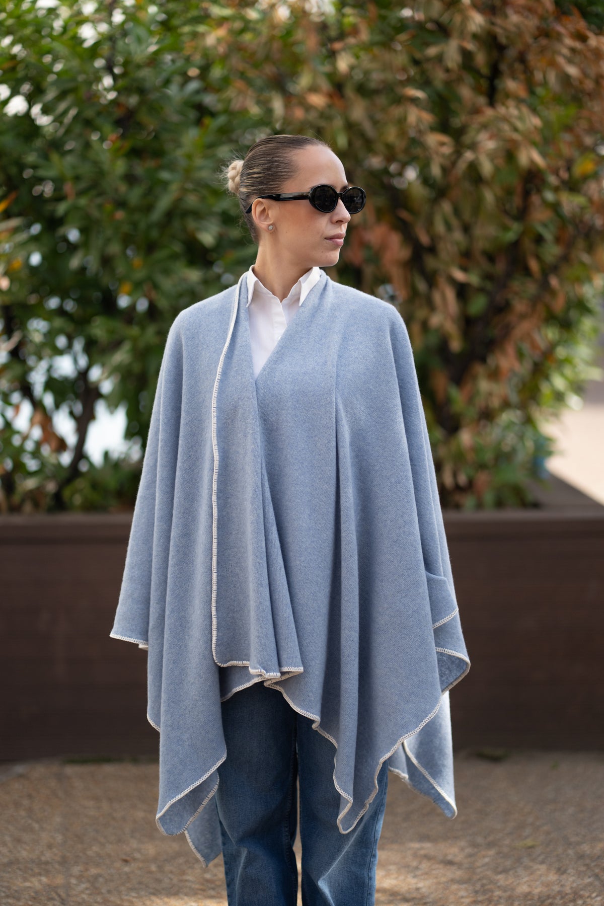 Poncho pentru dama din 100% lana, baby blue