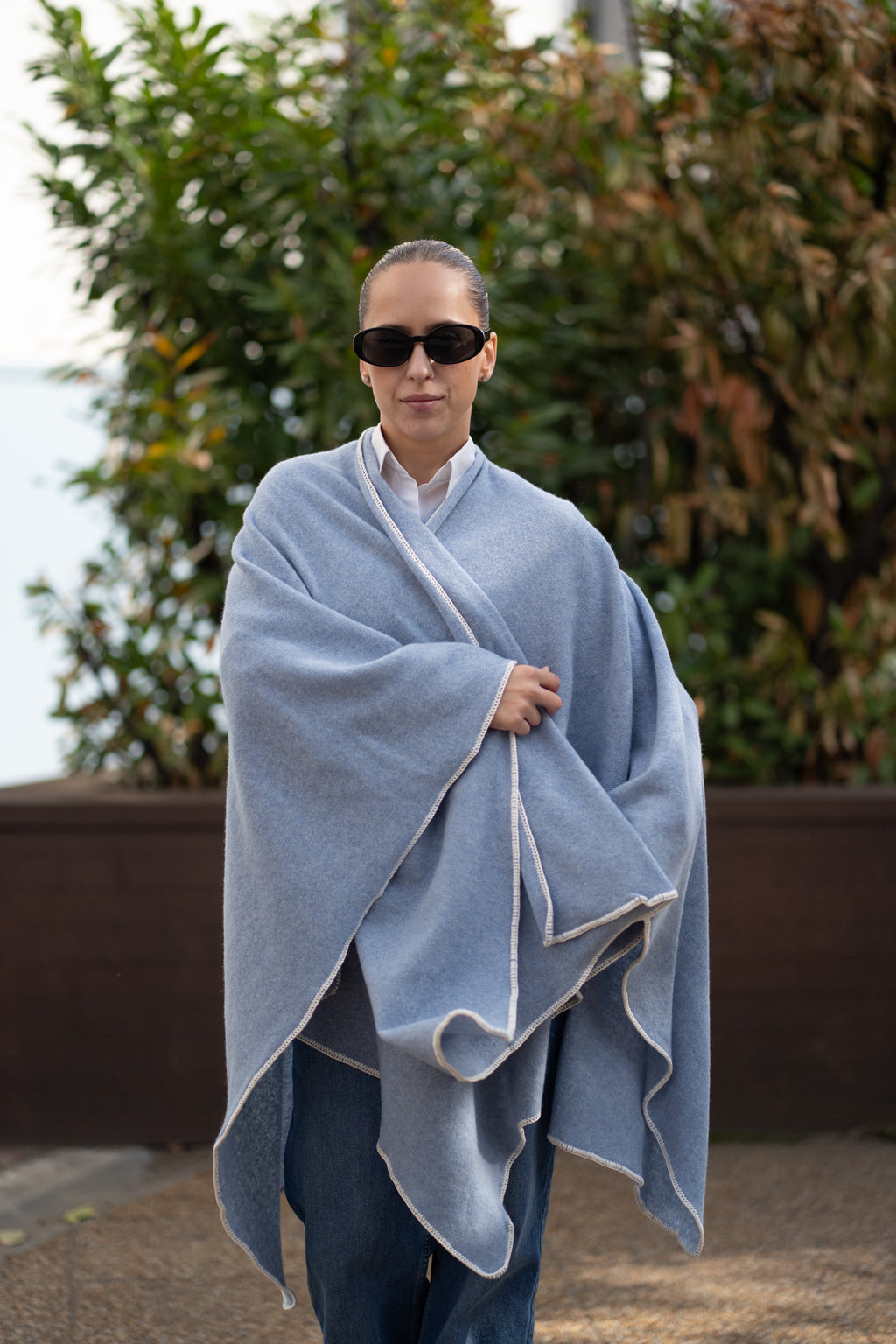 Poncho pentru dama din 100% lana, baby blue