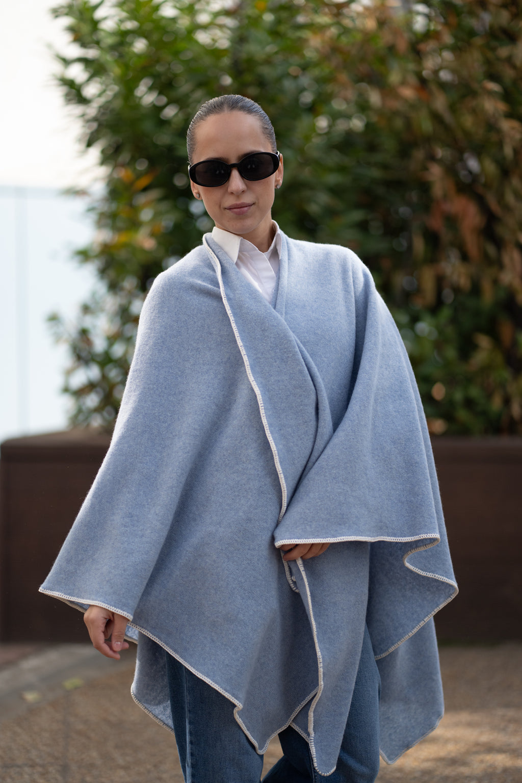 Poncho pentru dama din 100% lana, baby blue
