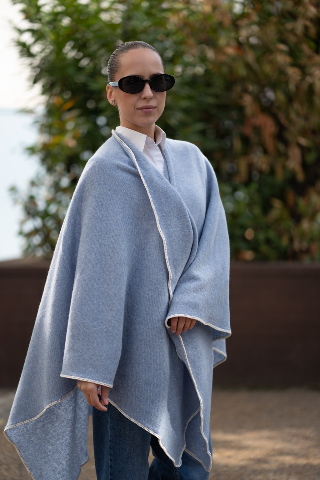 Poncho pentru dama din 100% lana, baby blue