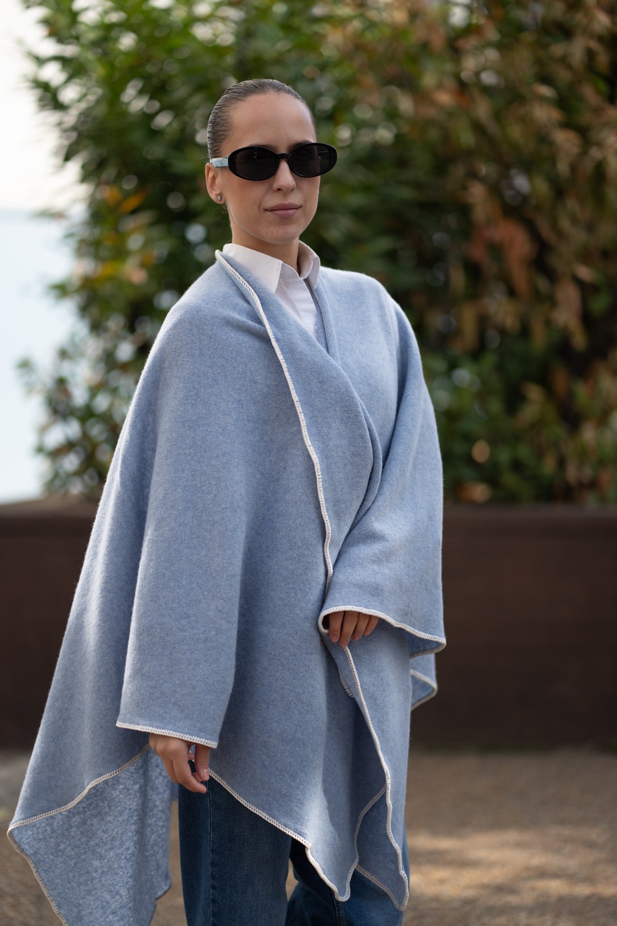 Poncho pentru dama din 100% lana, baby blue