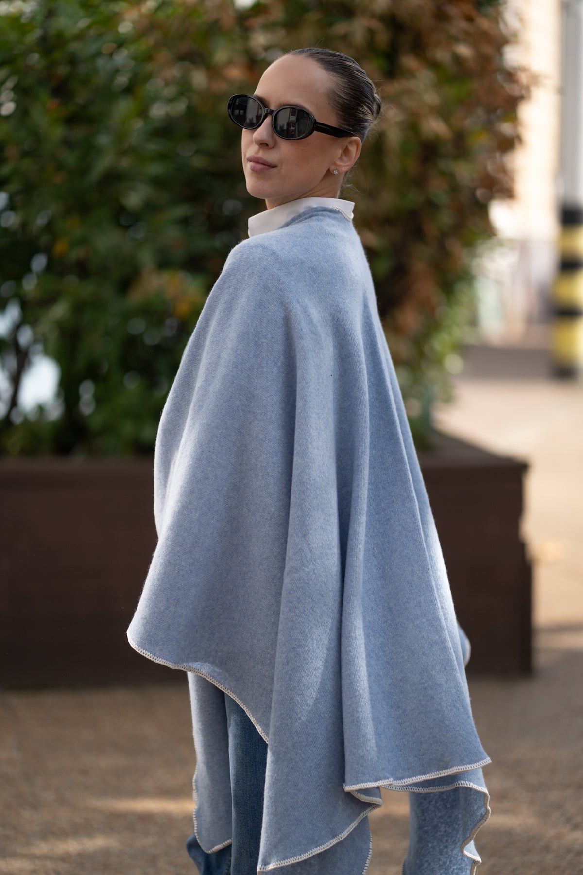 Poncho pentru dama din 100% lana, baby blue