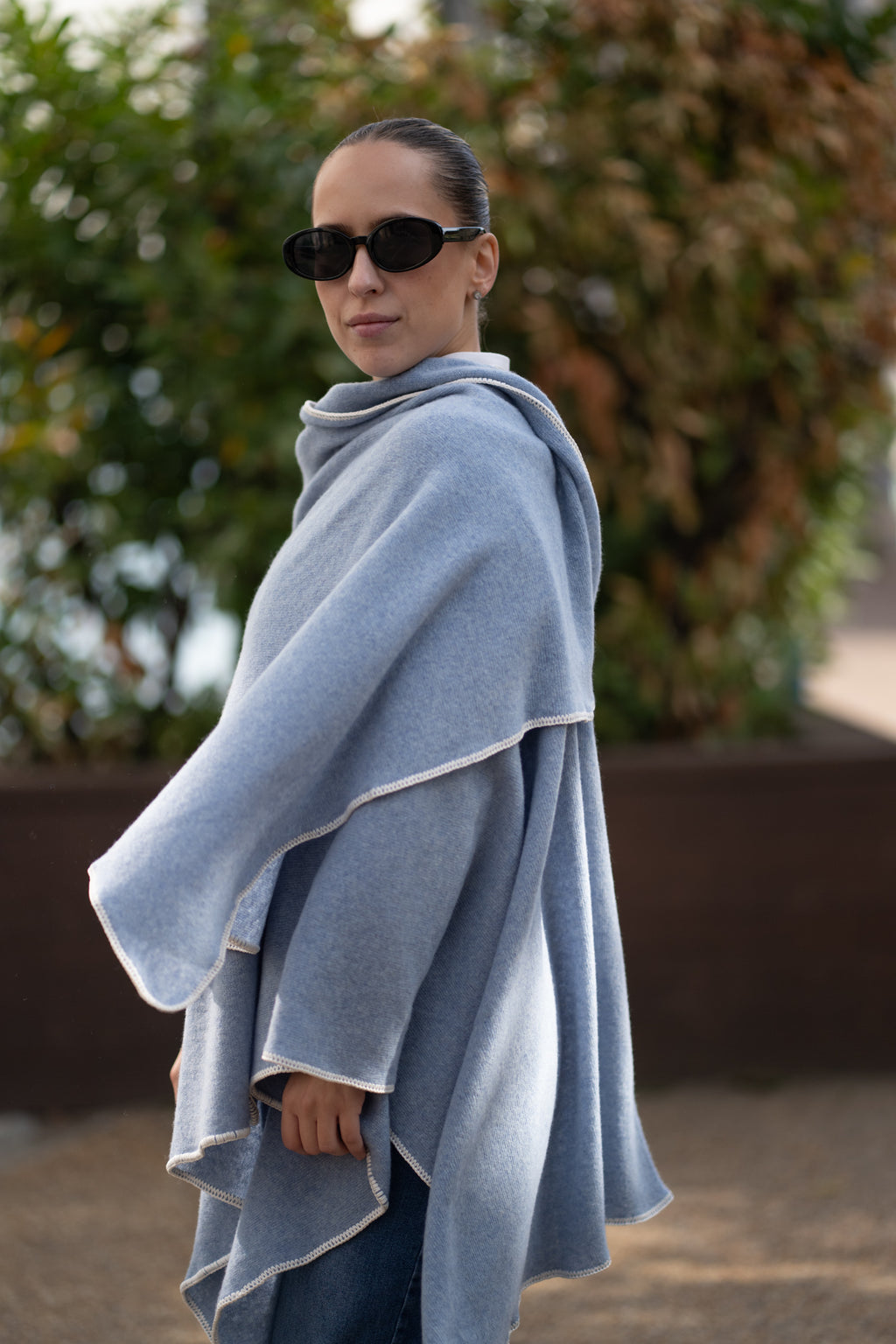 Poncho pentru dama din 100% lana, baby blue