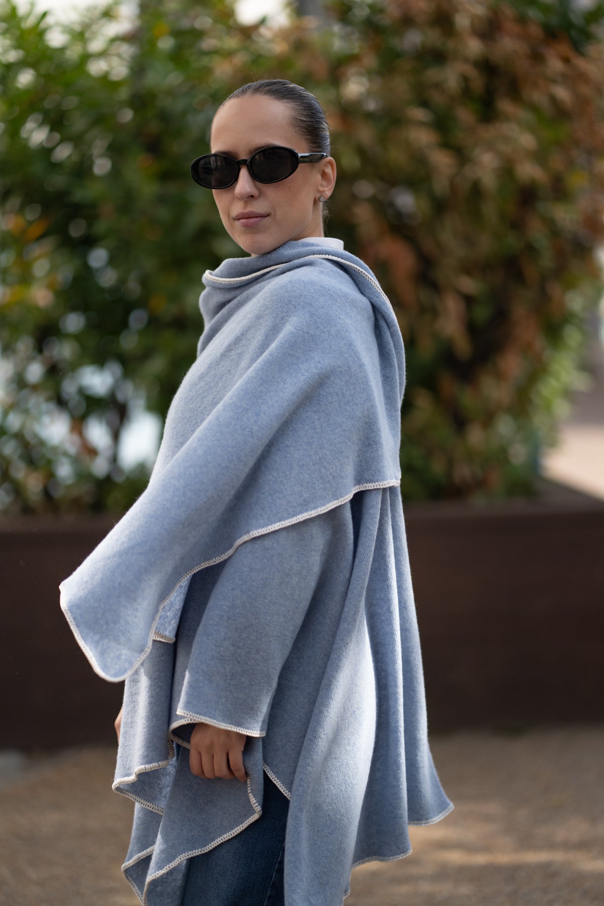 Poncho pentru dama din 100% lana, baby blue