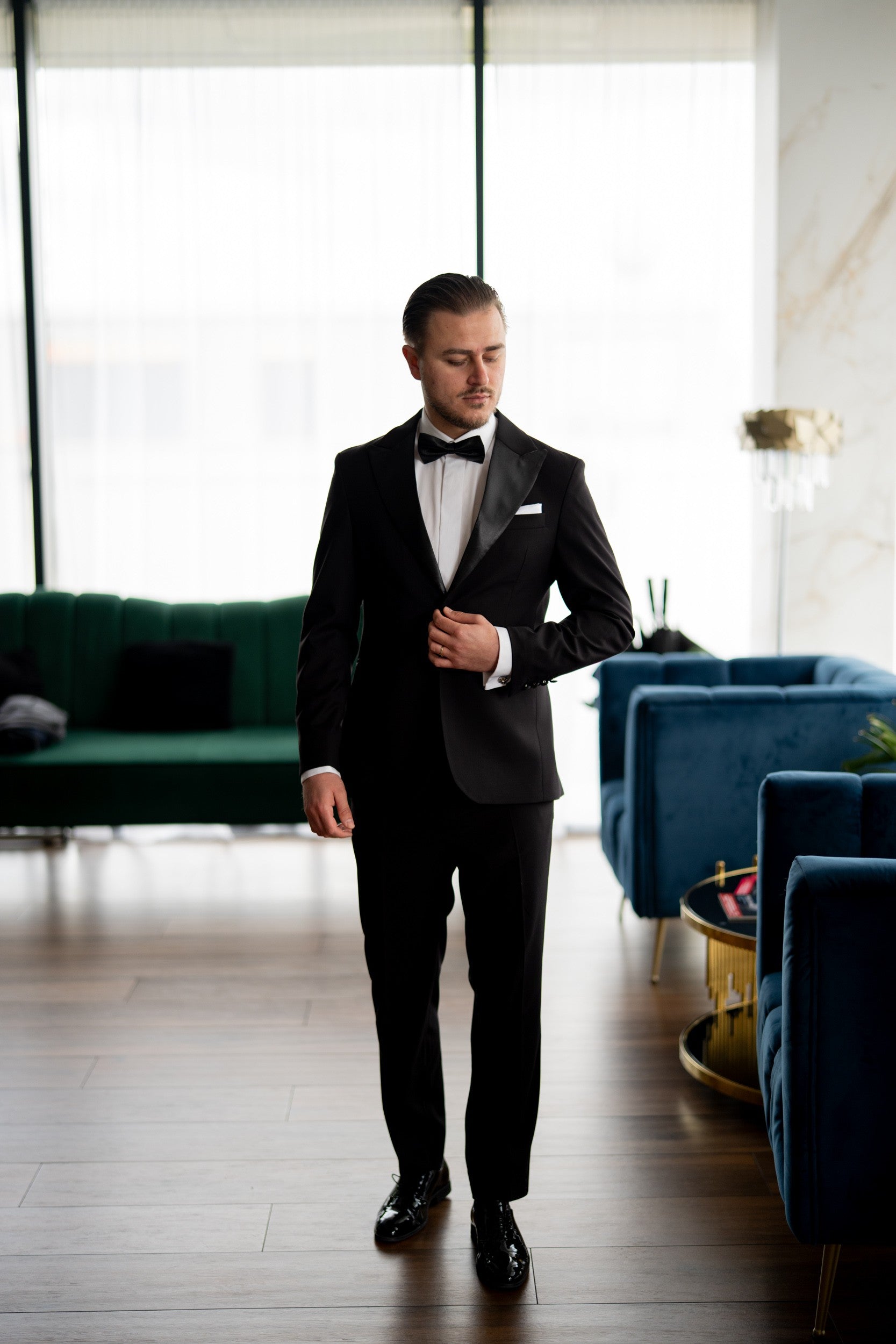 Costum barbati nunta negru Rever Ascutit Tailored Fit Cfg331