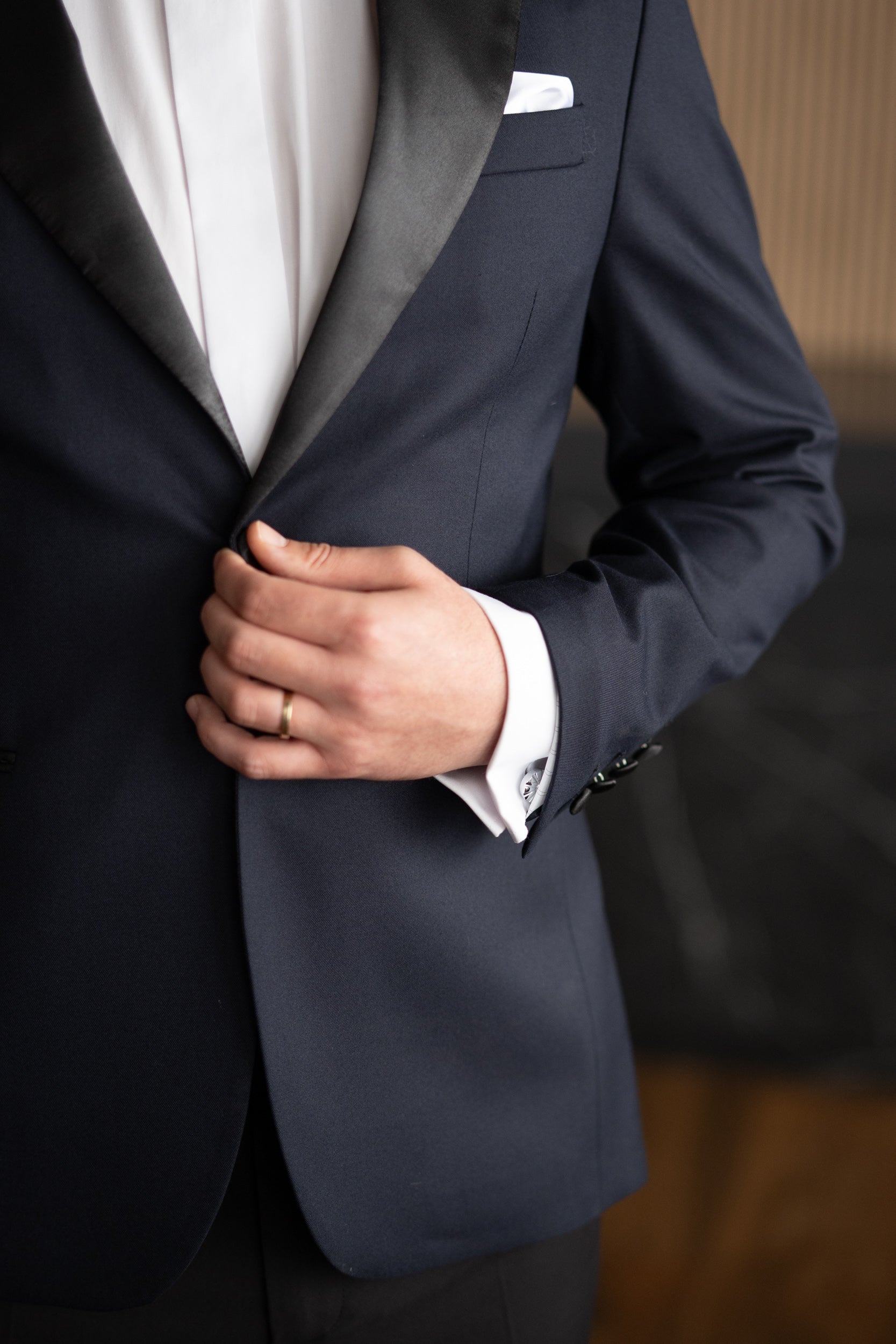 Costum Barbati Ceremonie Bleumarin Rever Ascutit Tailored Fit Cfg332