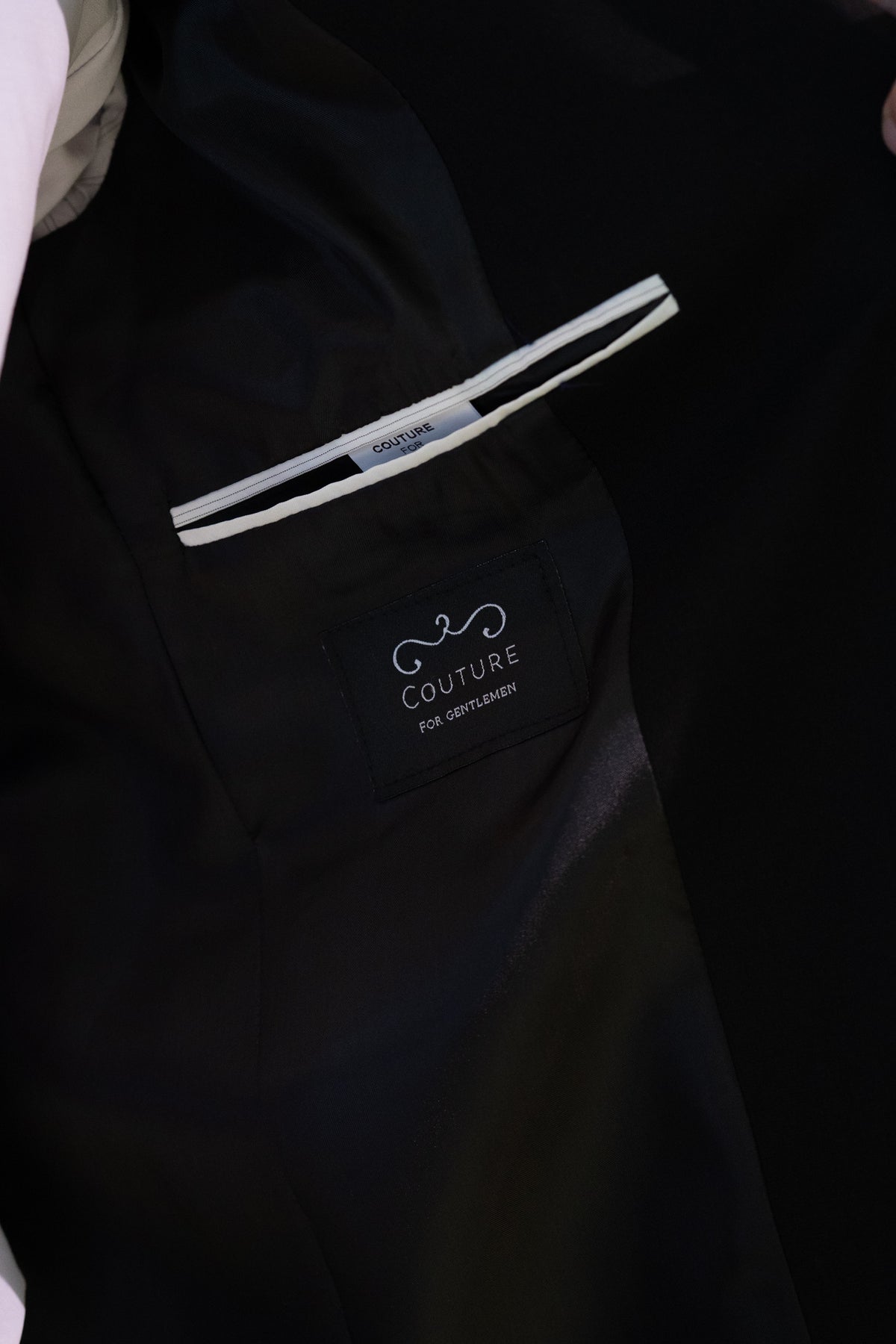 Costum barbati negru rever crestat