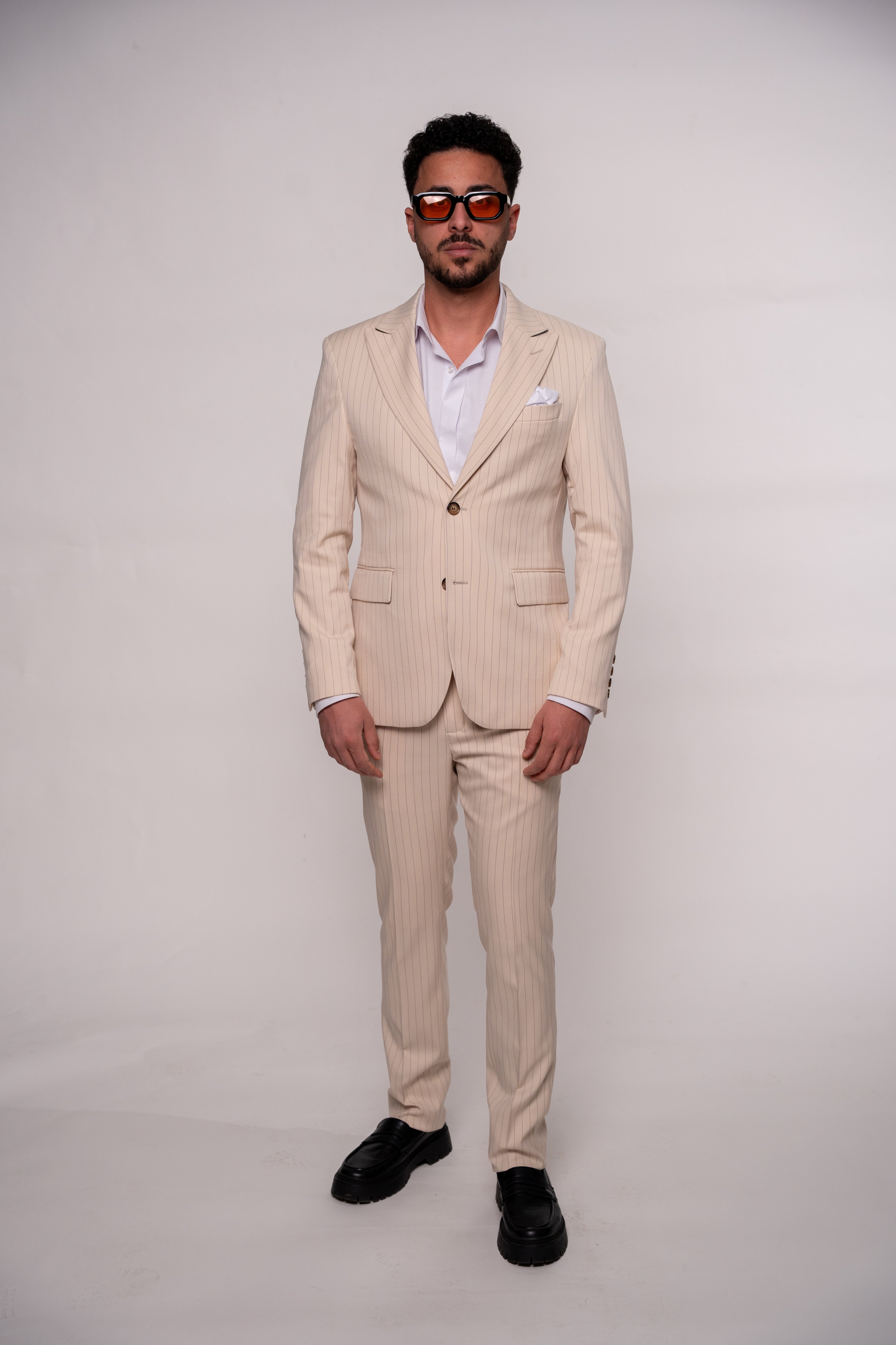 Costum barbati bej dungi