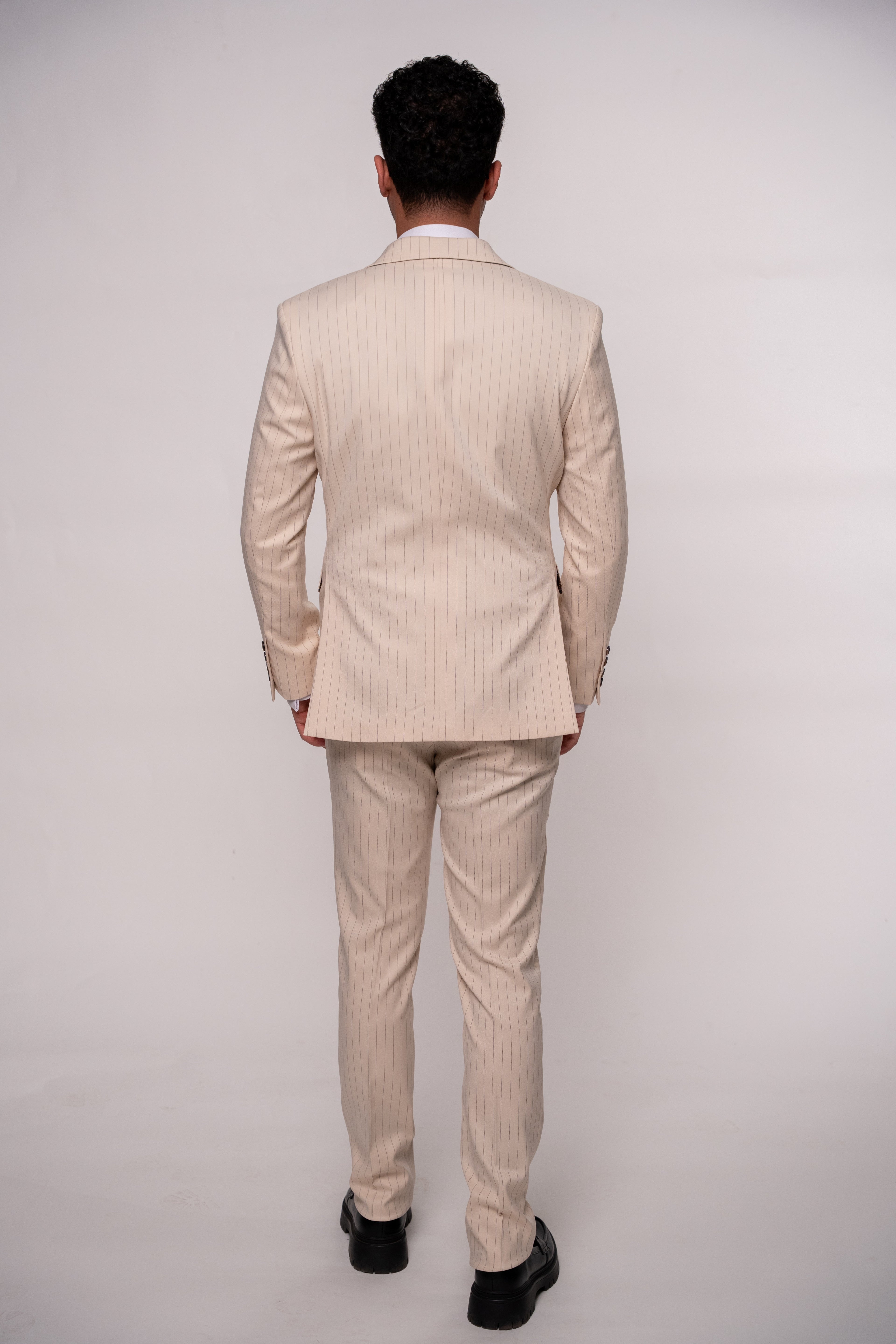 Costum barbati bej dungi