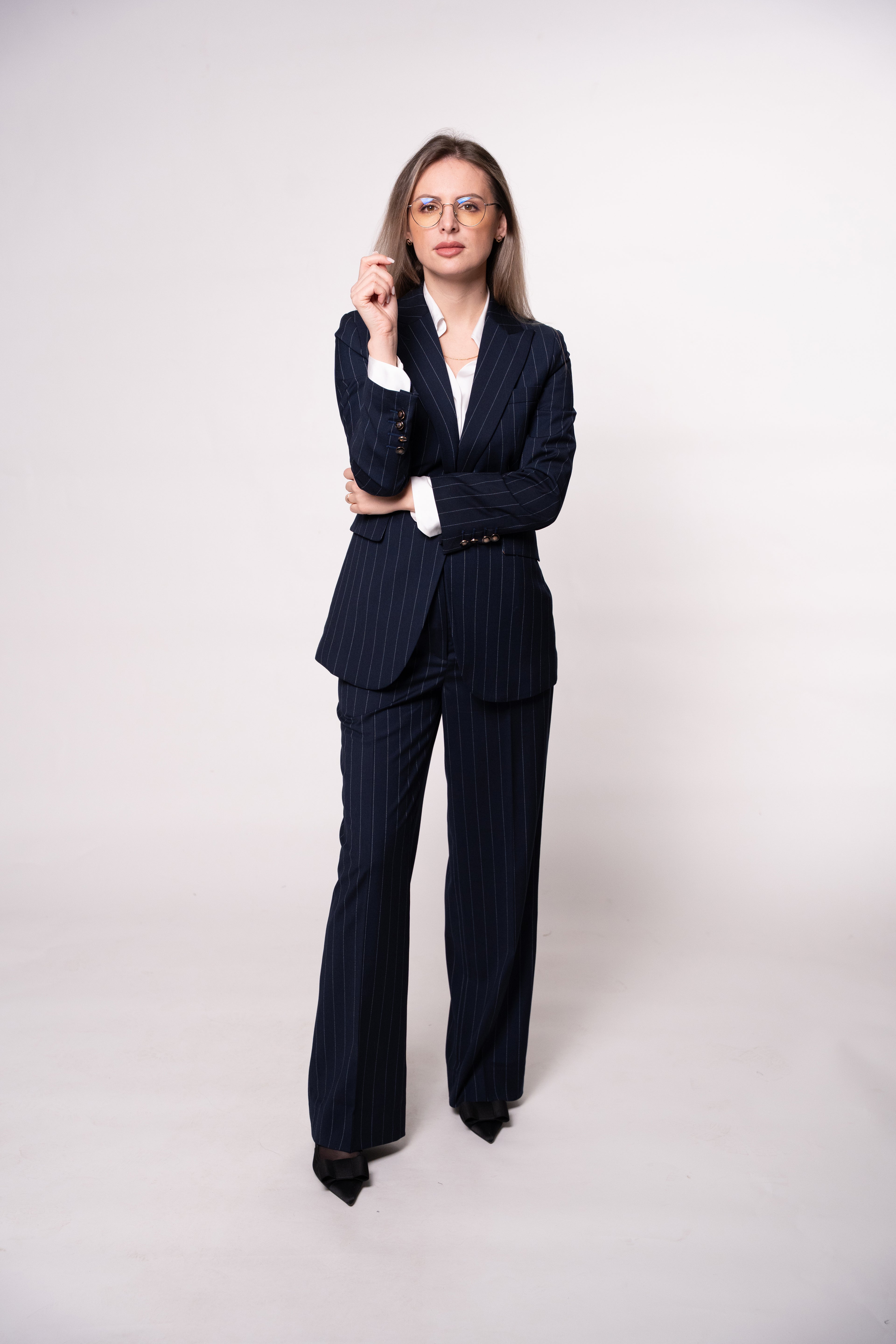 Costum business dama bleumarin dungi