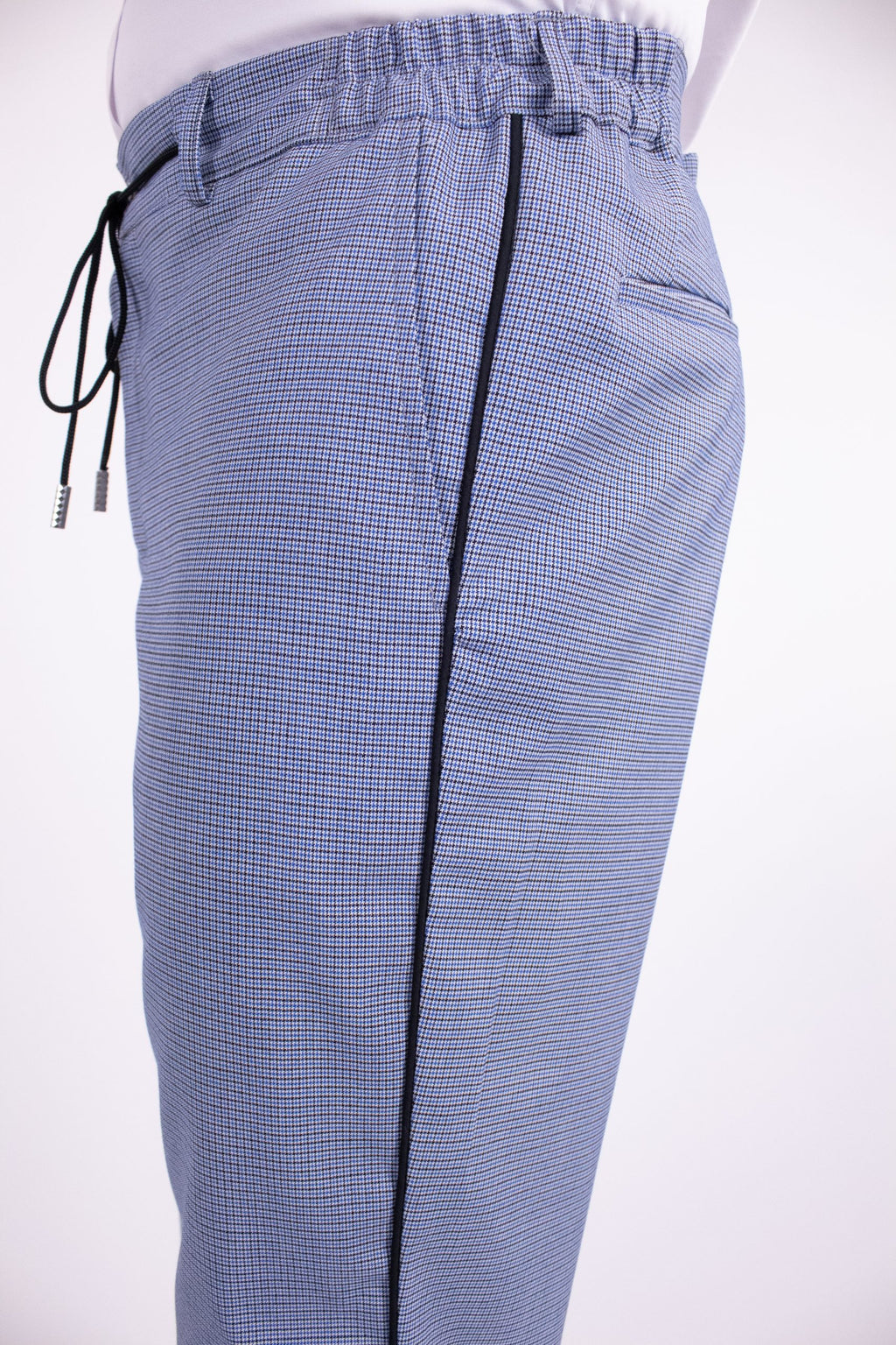 Blue textured chino pants in comfort fit, men's casual wear, featuring a modern design and tailored fit.