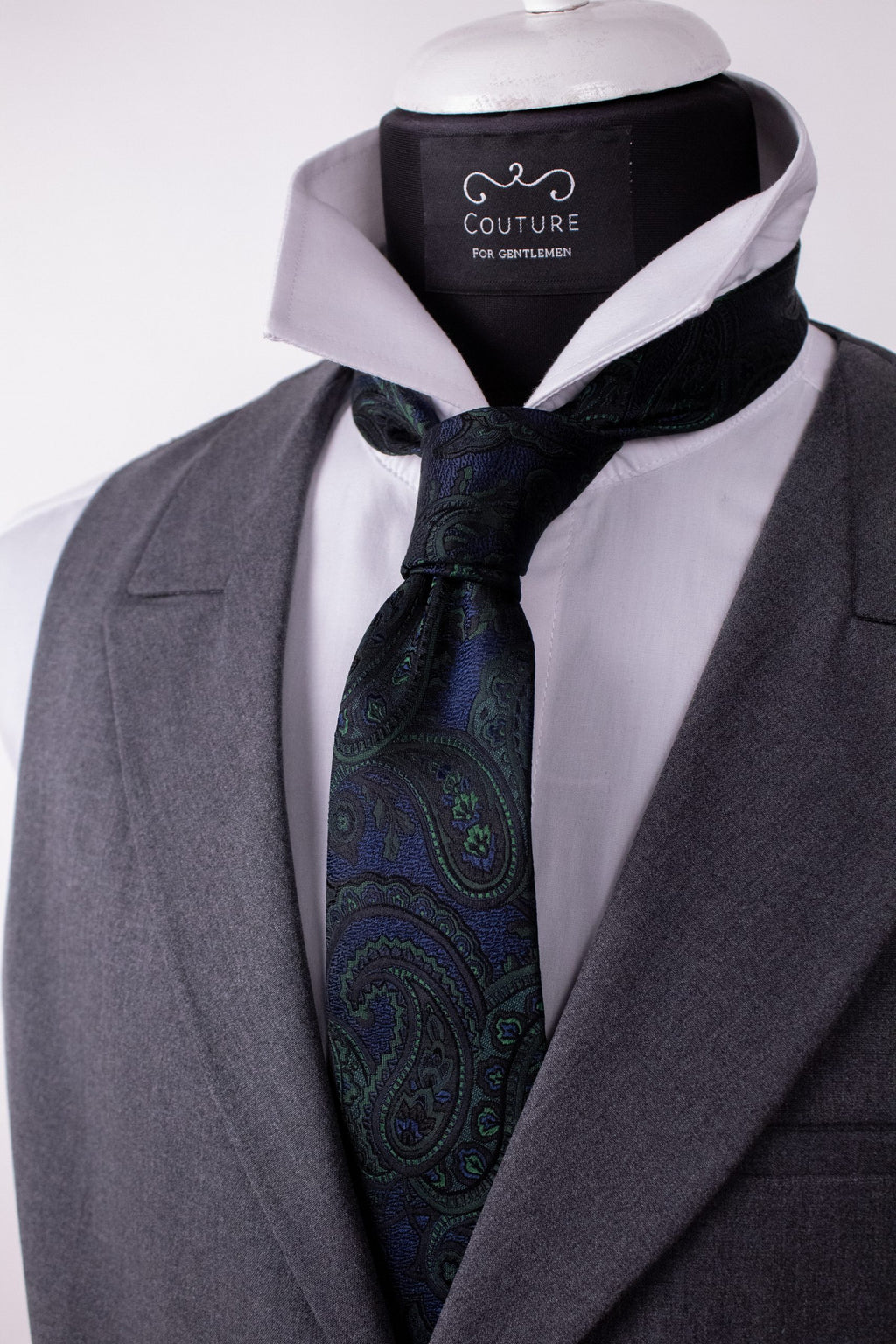 Green navy blue silk cravat with elegant pattern, made of natural silk, perfect for formal or stylish men's outfits.