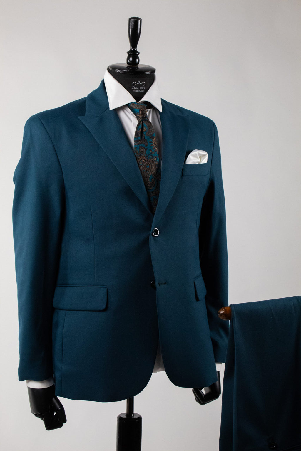 Emerald green Santorini costume by Couture for Gentlemen, featuring a tailored fit and elegant design shown in the image.