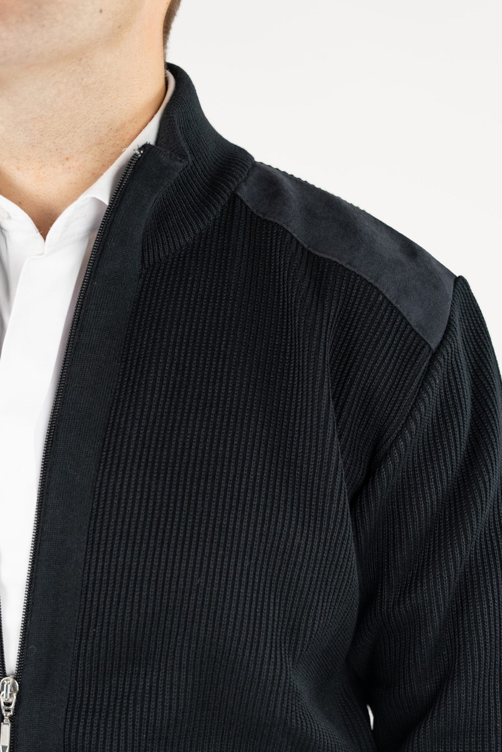 (product) Jachetă Neagră tricotată cu fermoar JTR001
