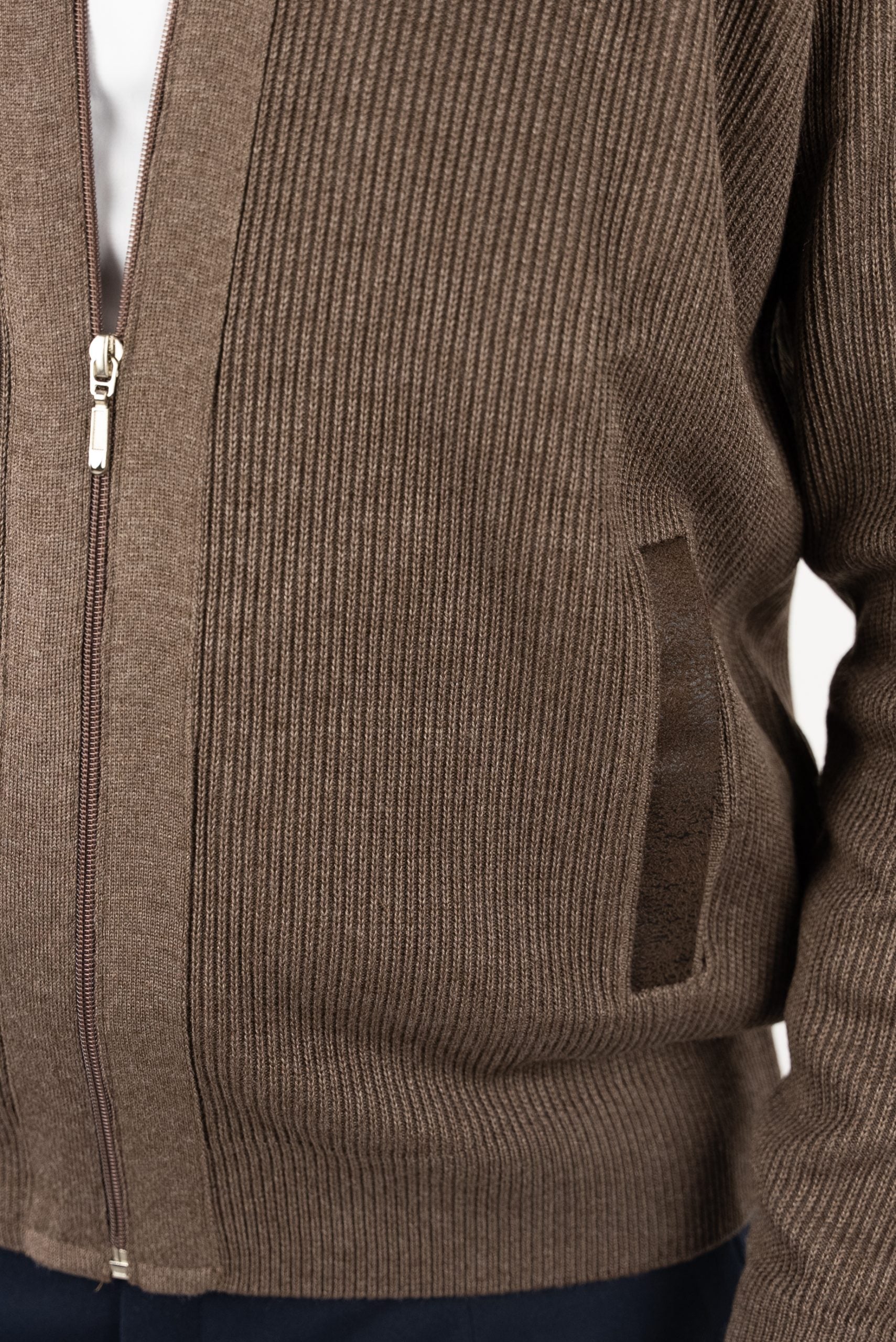 (product) Jachetă Maro tricotată cu fermoar JTR003