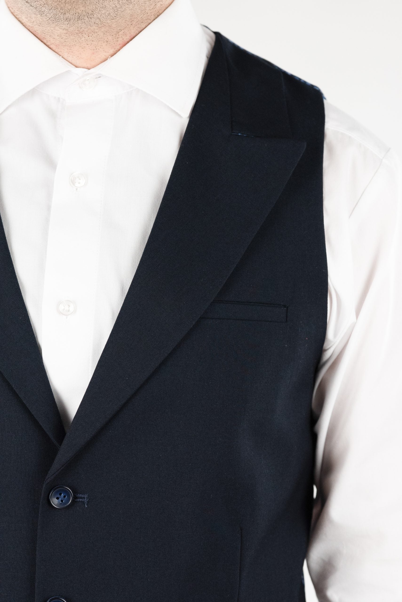 (product) Vesta Barbati un rand de nasturi Rever Ascutit  Bleumarin Vs1rabl