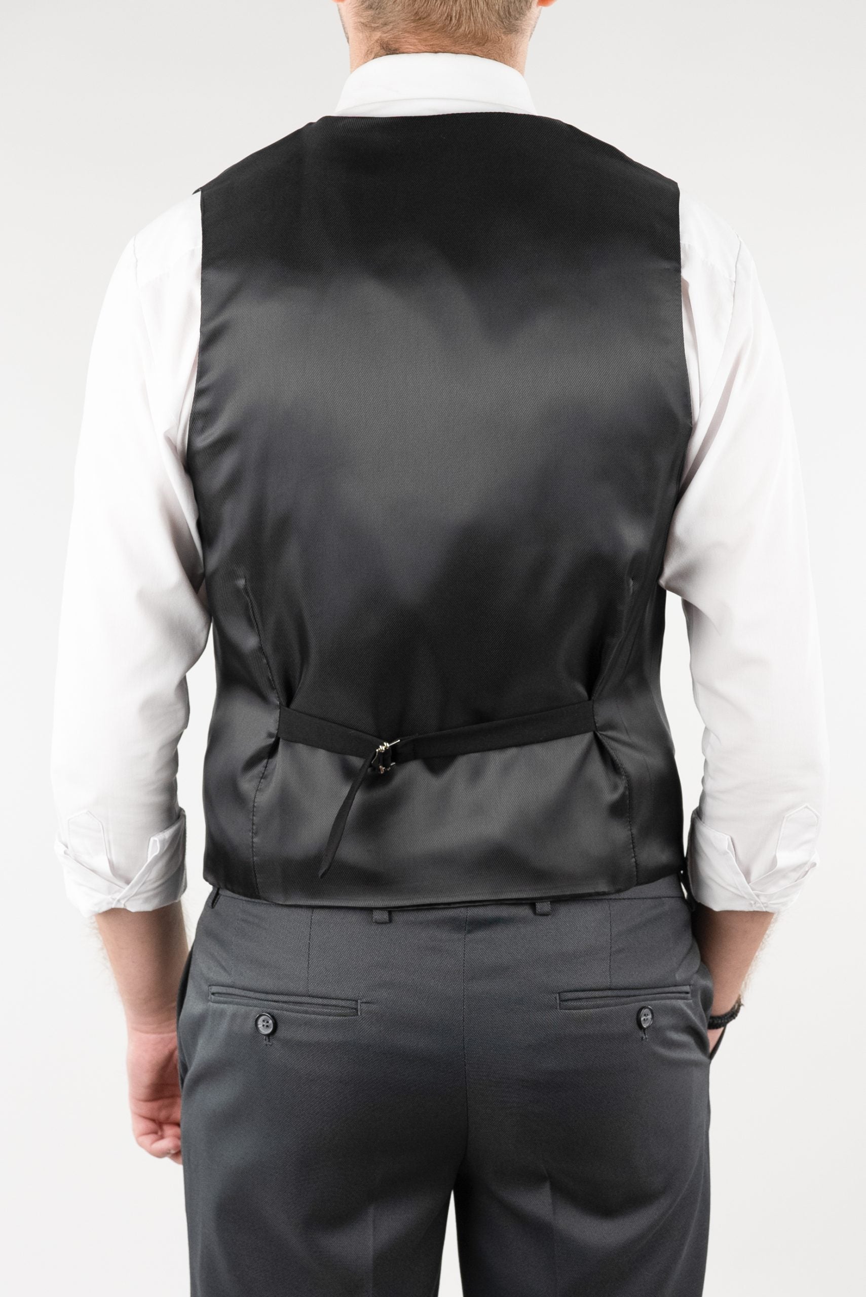 (product) Vesta Barbati un rand de nasturi Rever Ascutit Neagra Vs1ran