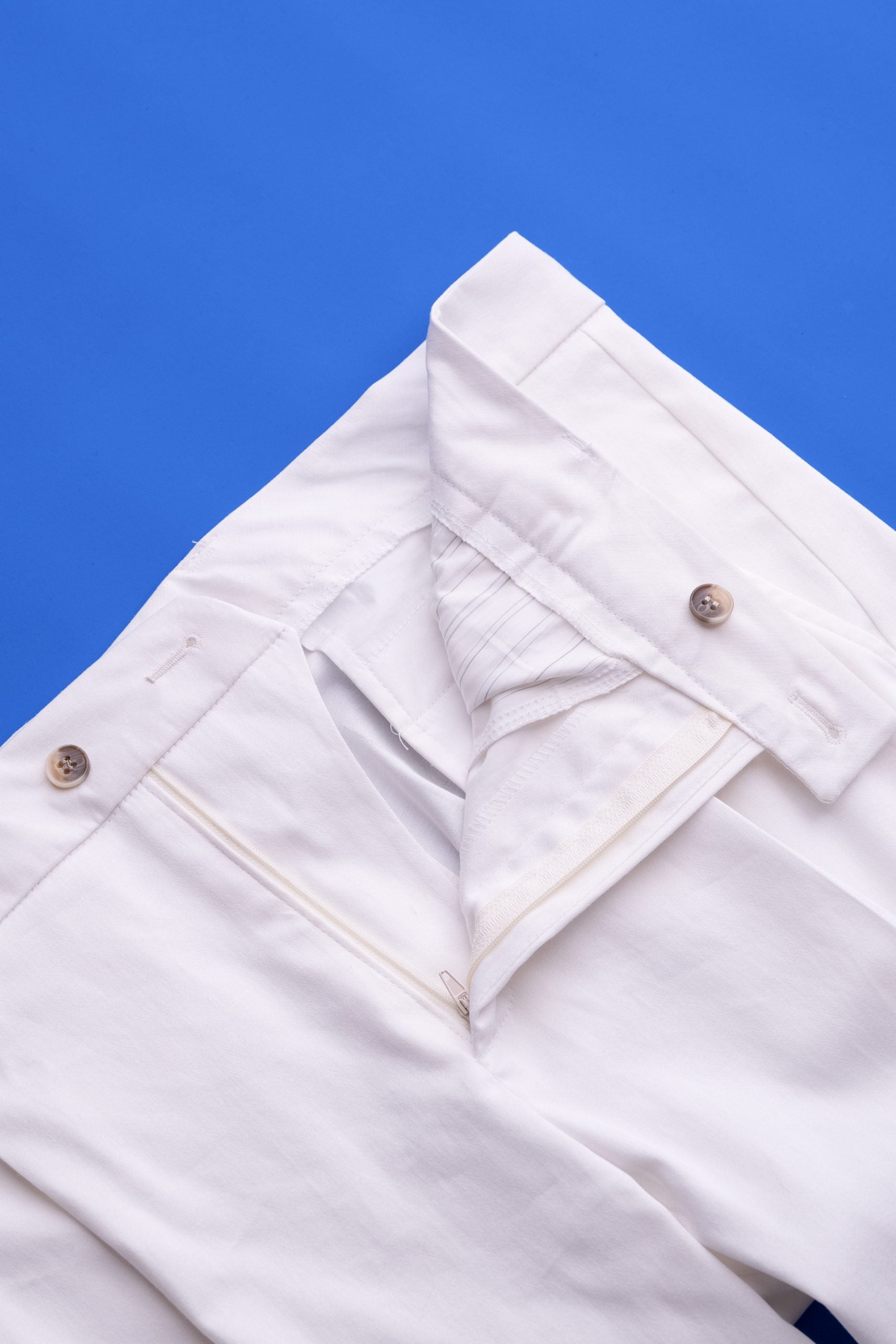 (product) Pantaloni din bumbac alb CFGBBC001